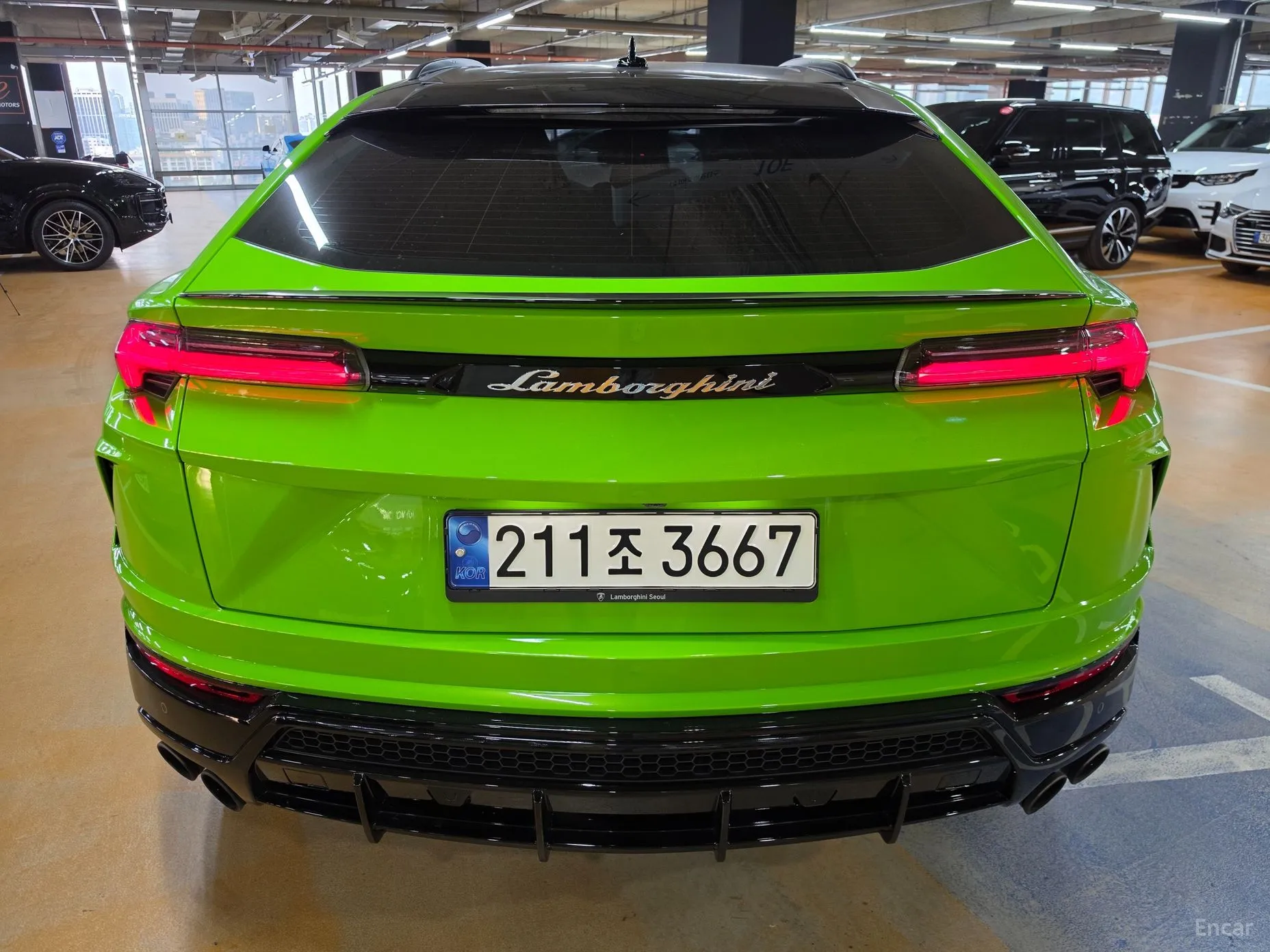 Lamborghini Urus превью 4