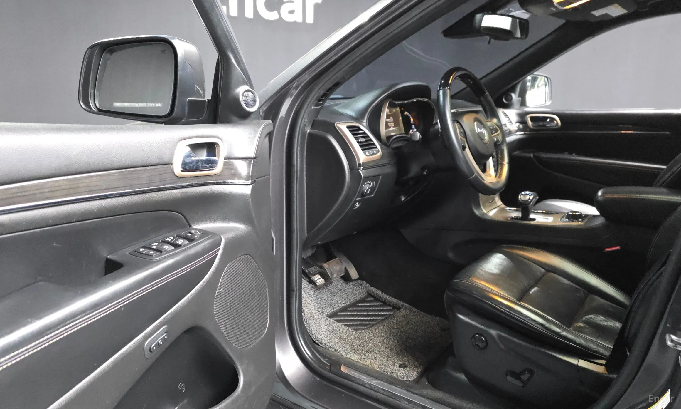 Jeep Grand Cherokee превью 10