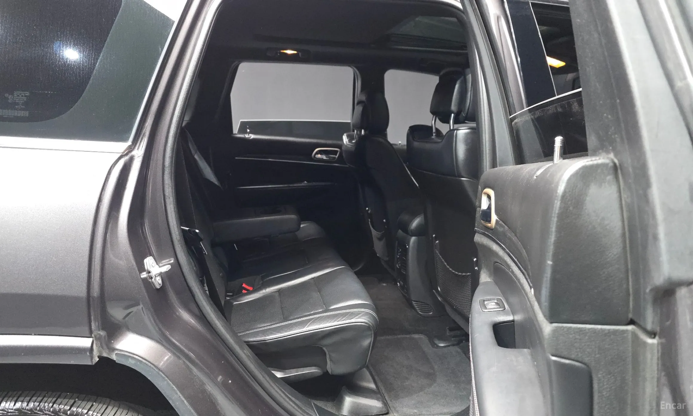 Jeep Grand Cherokee превью 12
