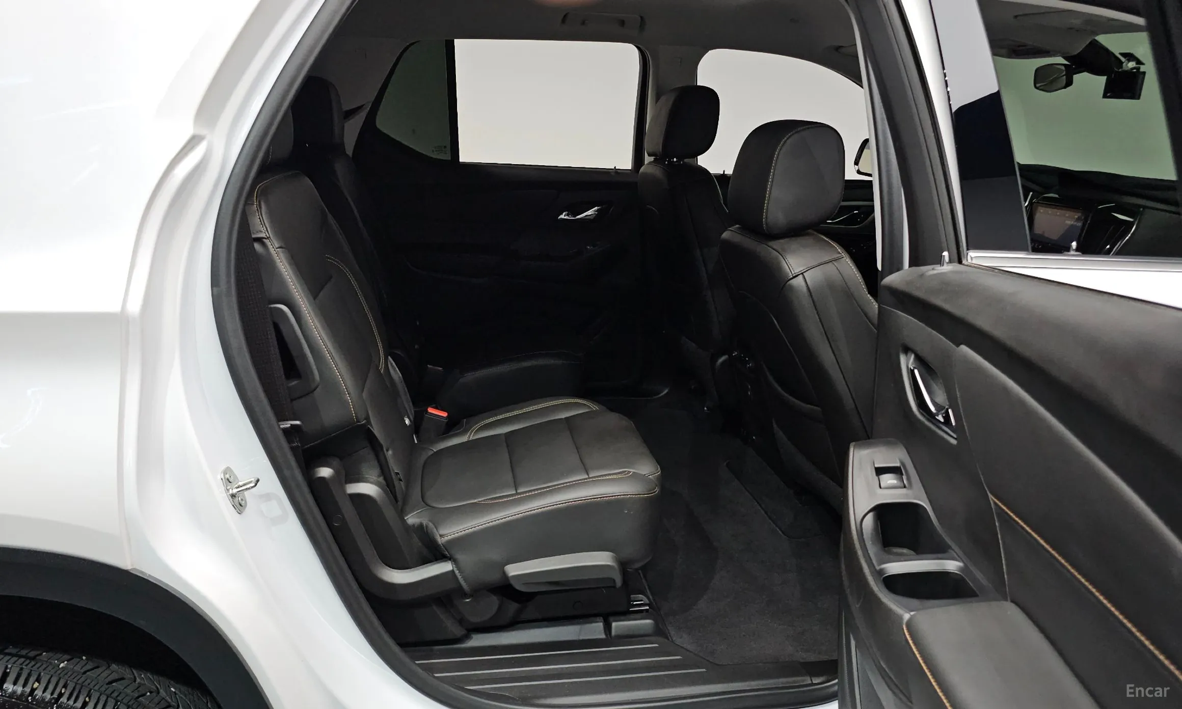 Chevrolet (GM Daewoo) Traverse превью 11