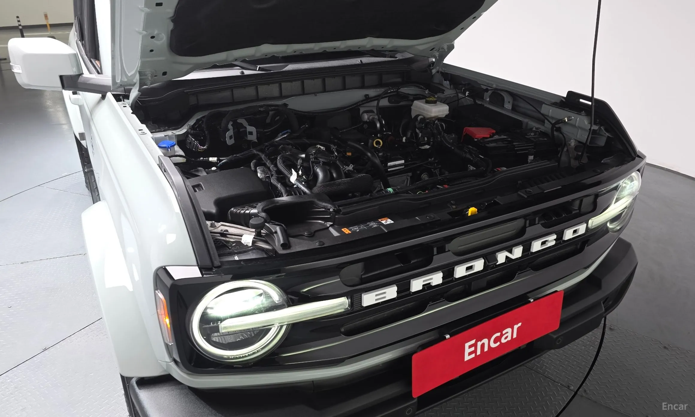 Ford Bronco 6th Generation превью 6