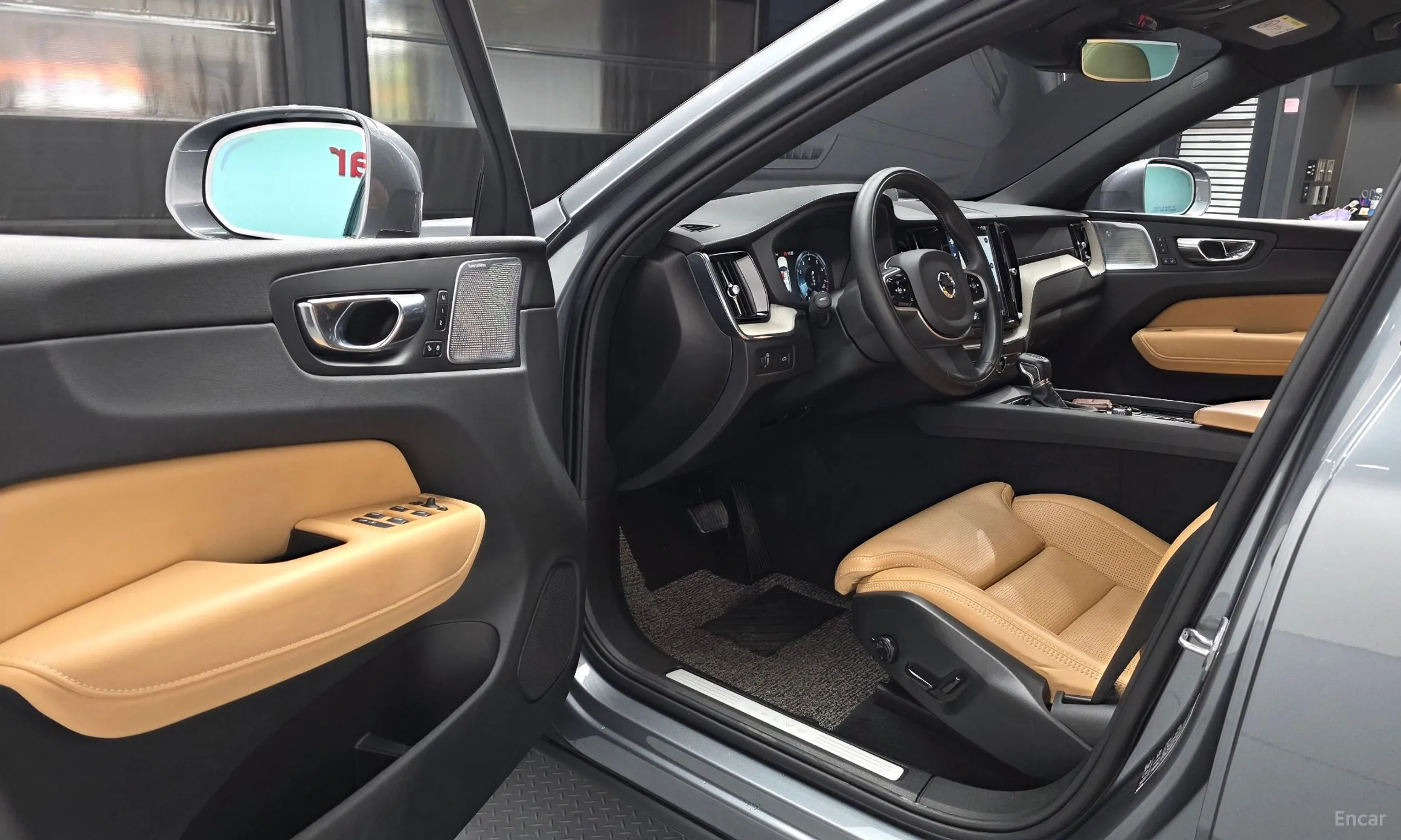 Volvo XC60 Gen 2 превью 10