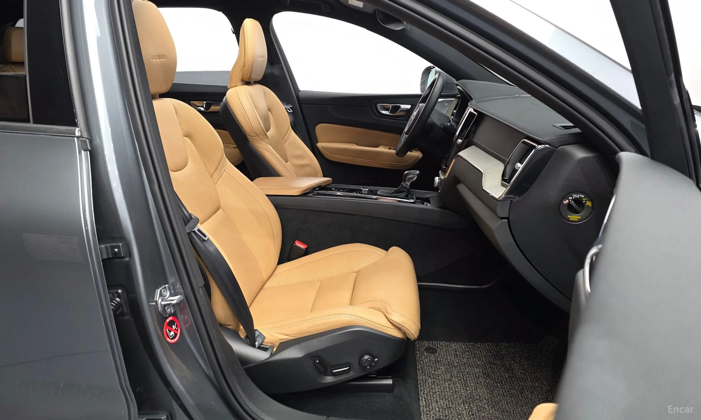 Volvo XC60 Gen 2 превью 11
