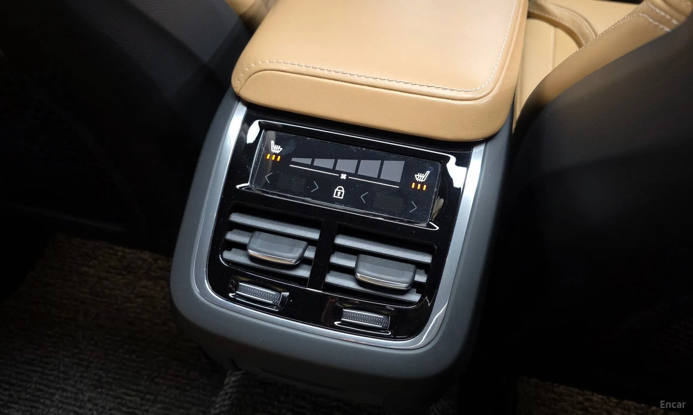 Volvo XC60 Gen 2 превью 19