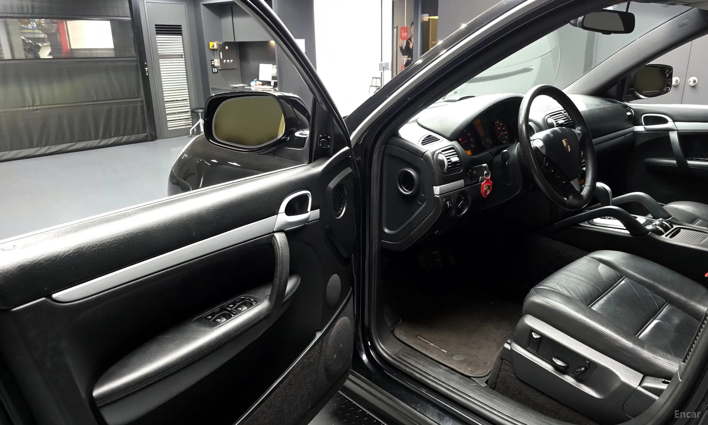Porsche Cayenne превью 10
