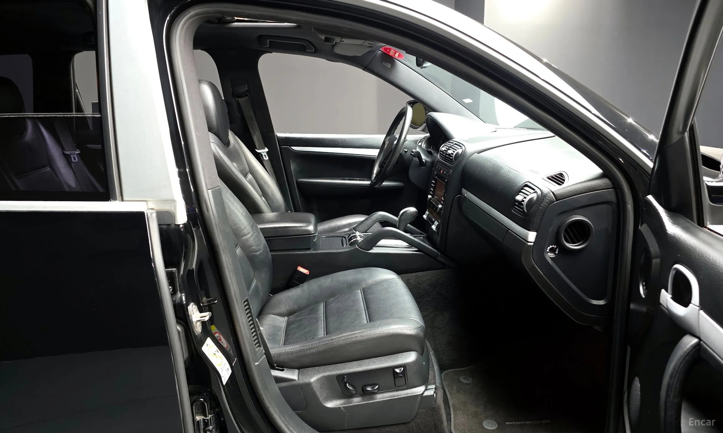 Porsche Cayenne превью 12