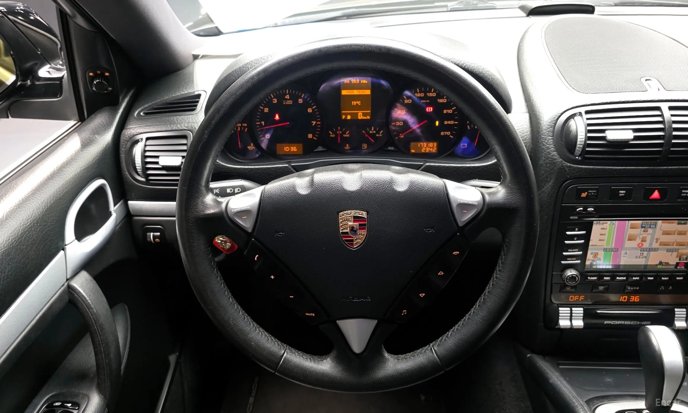 Porsche Cayenne превью 13