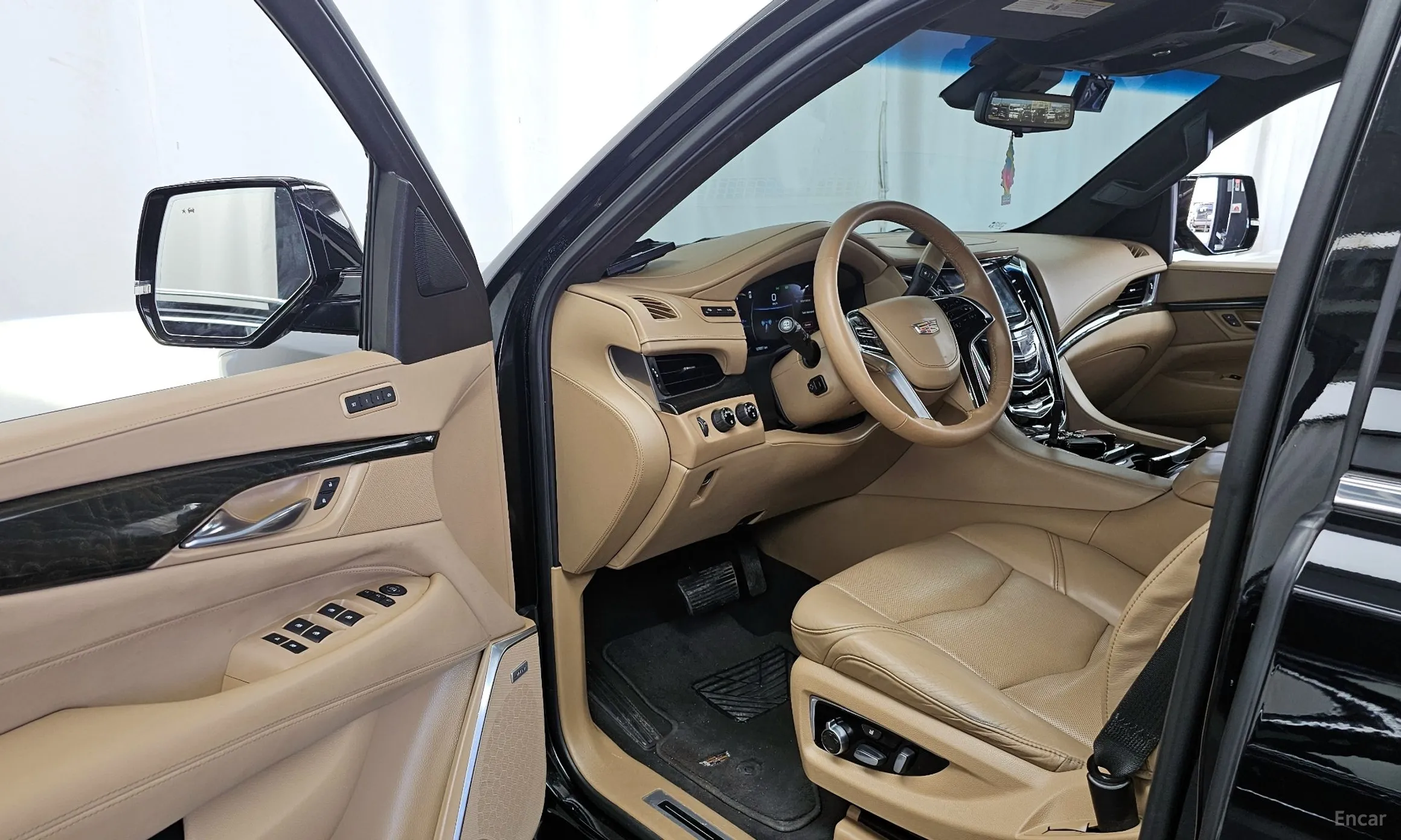 Cadillac Escalade превью 10