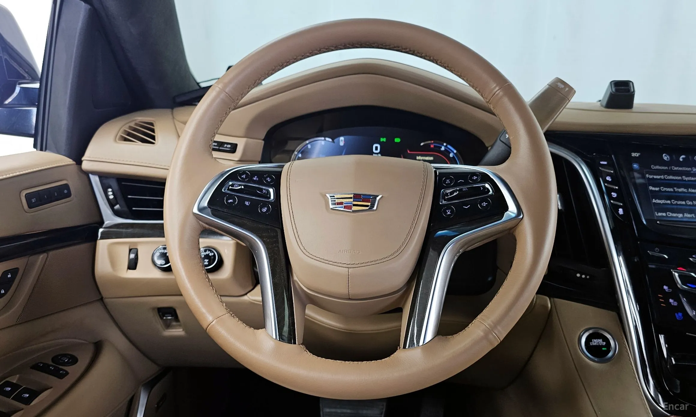 Cadillac Escalade превью 13
