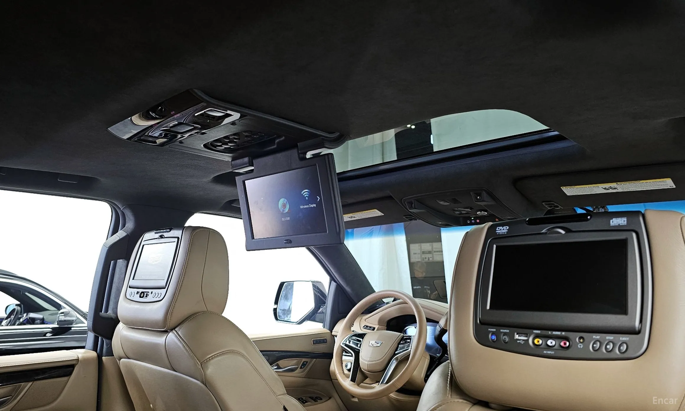 Cadillac Escalade превью 18