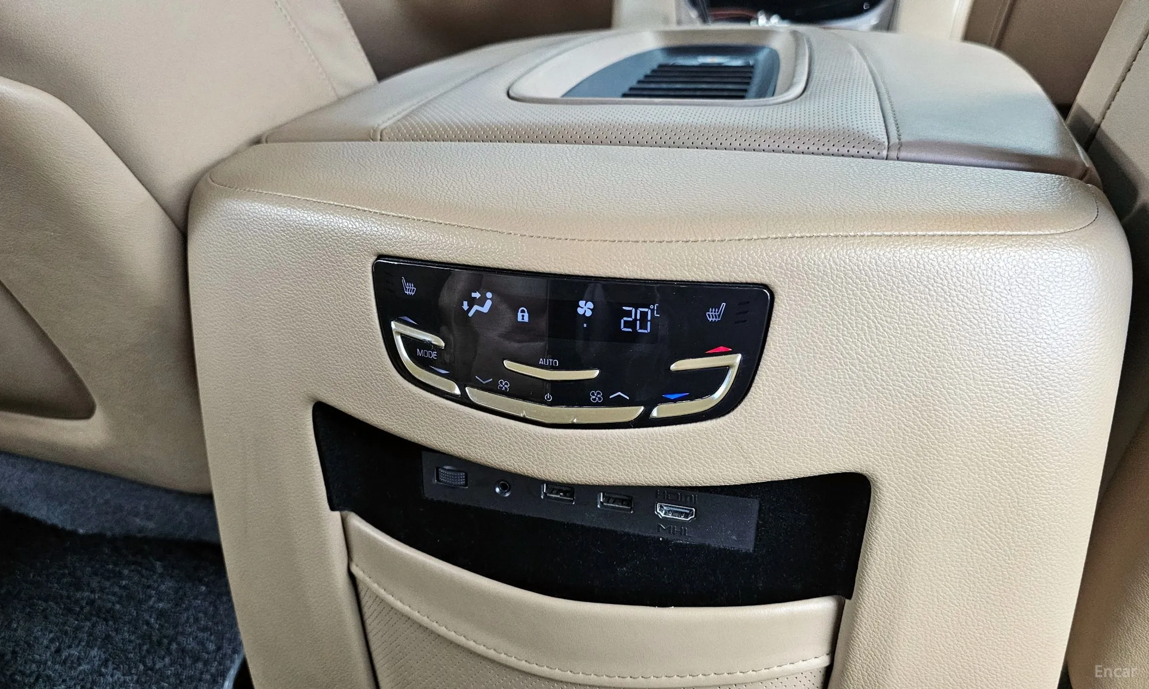 Cadillac Escalade превью 19