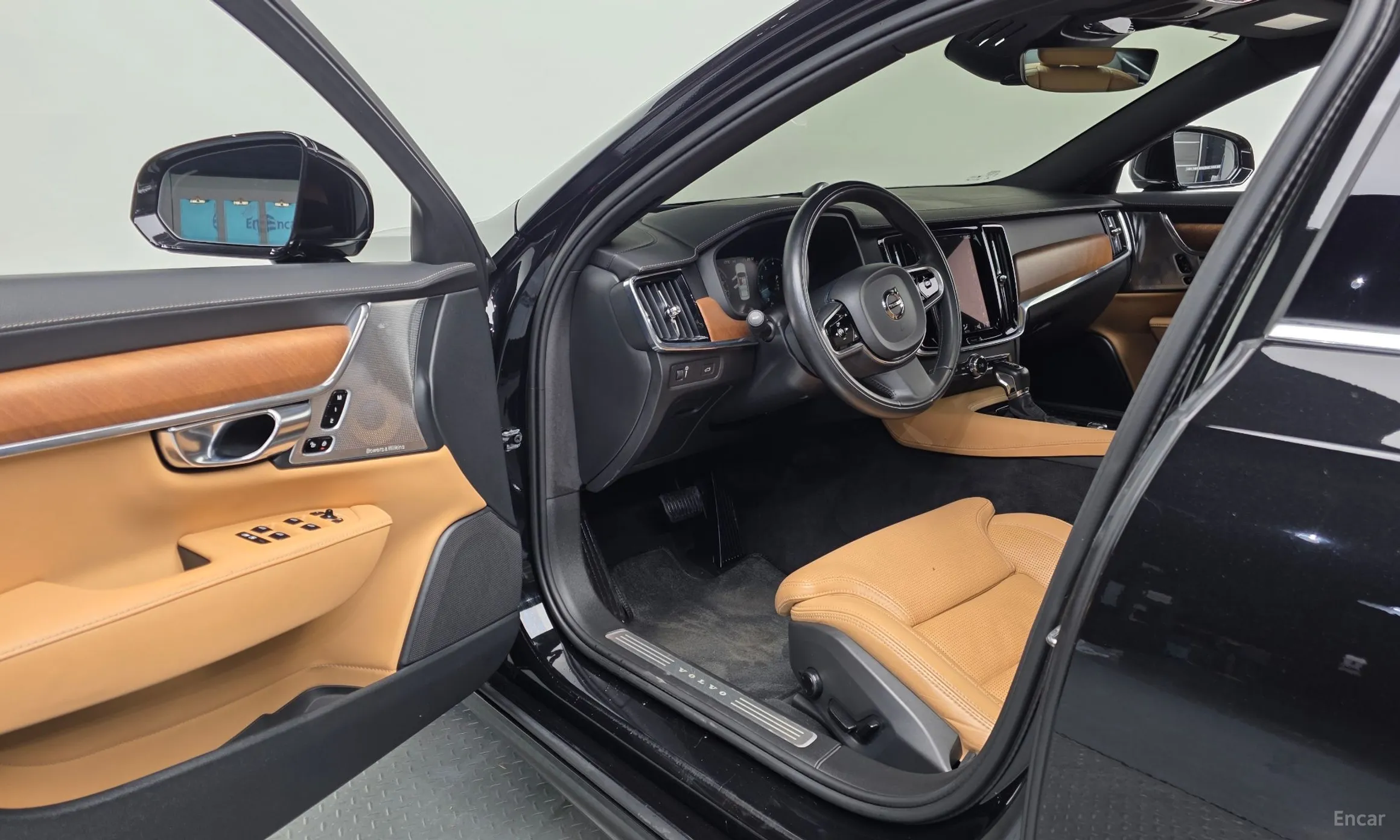 Volvo S90 превью 10