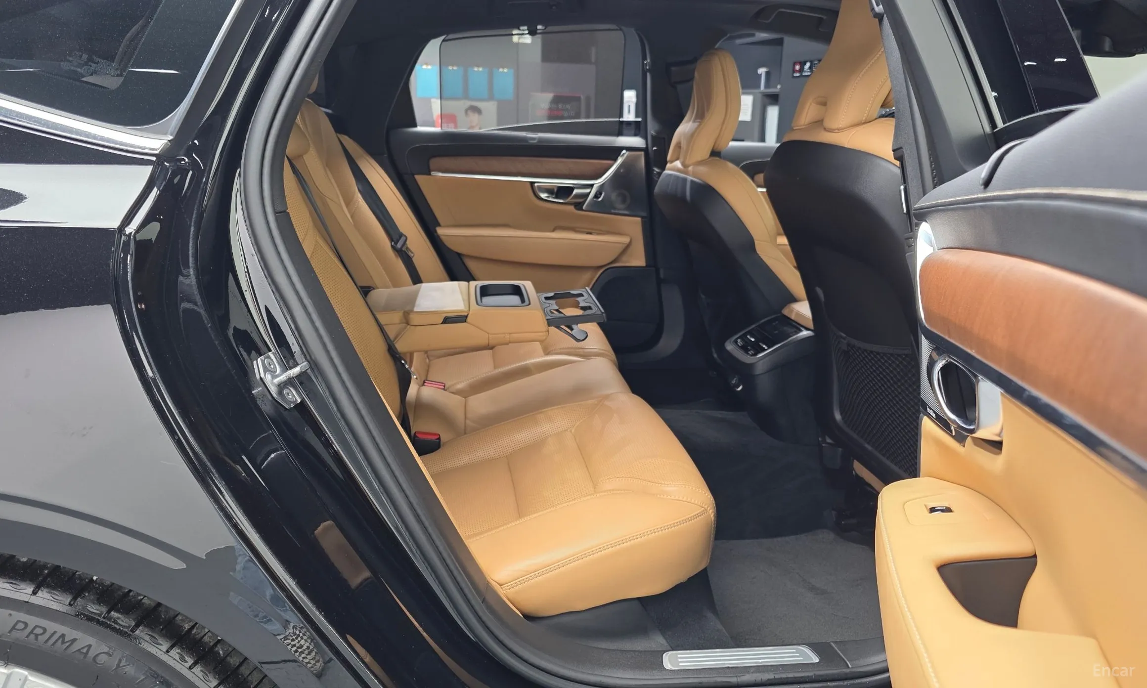 Volvo S90 превью 12