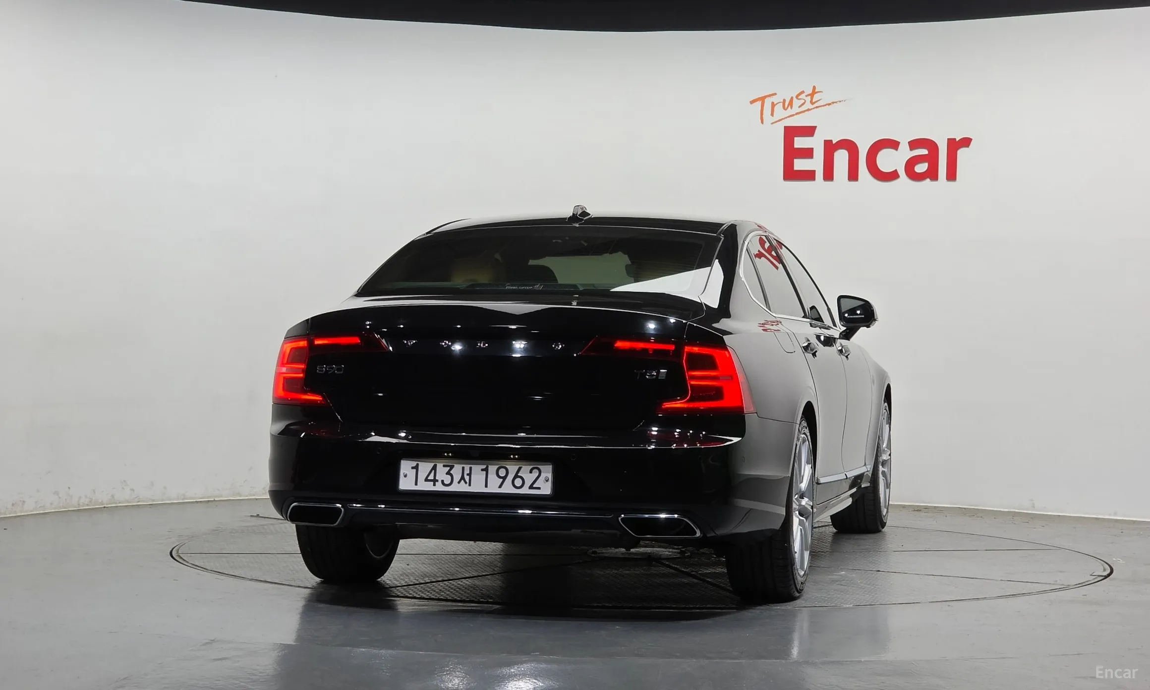 Volvo S90 превью 4
