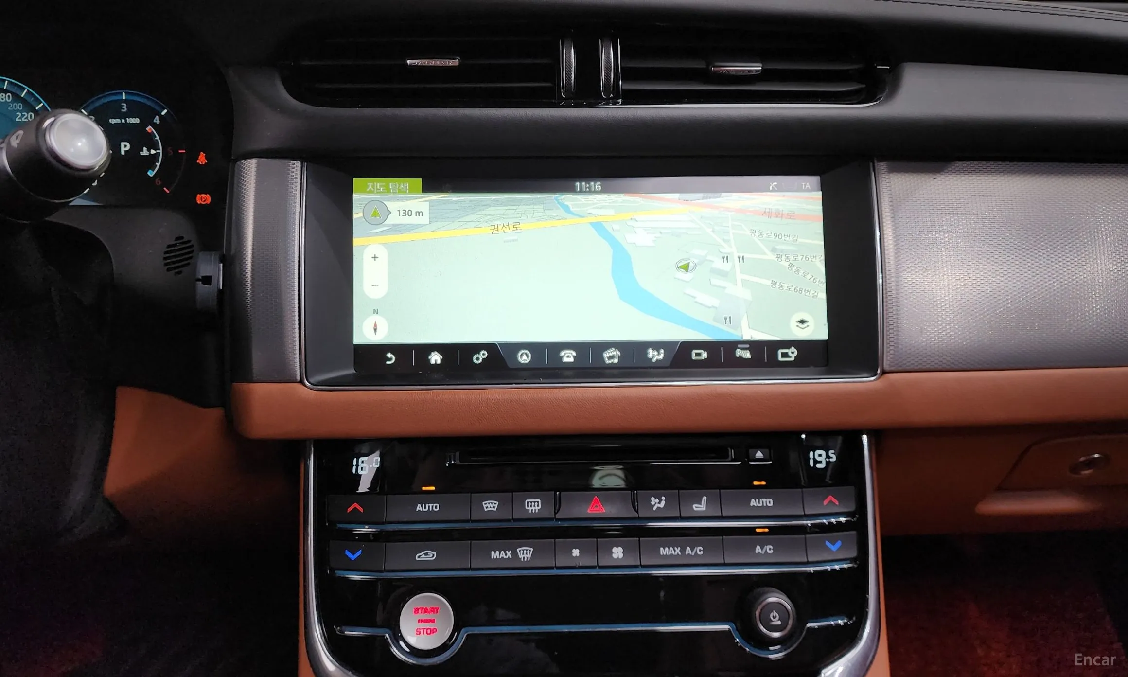 Jaguar XF (x260) превью 13