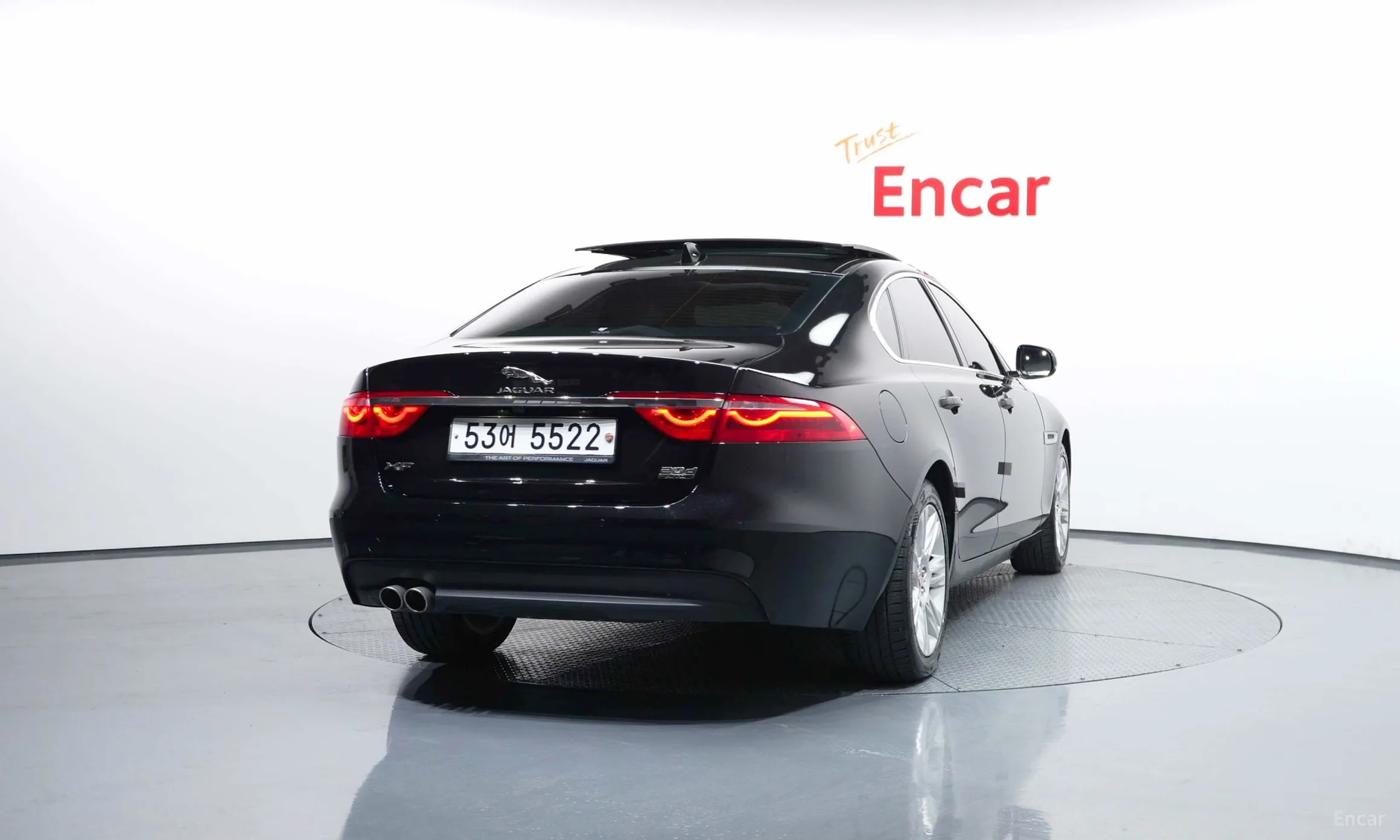Jaguar XF (x260) превью 4