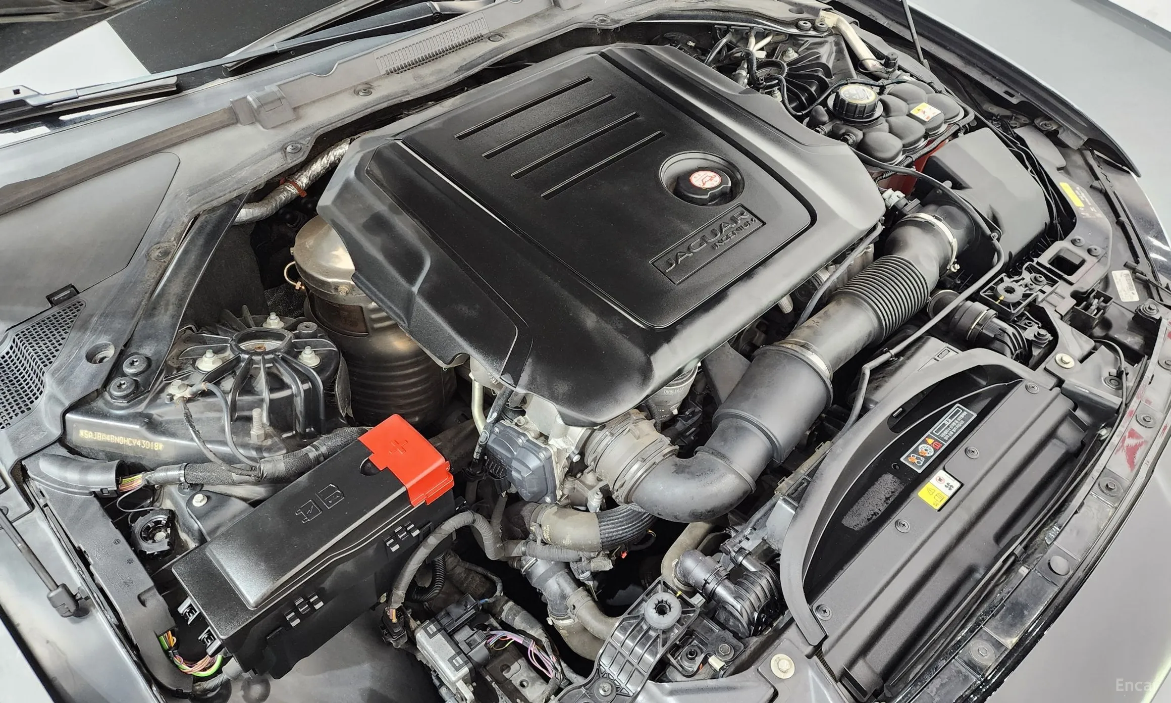 Jaguar XF (x260) превью 6