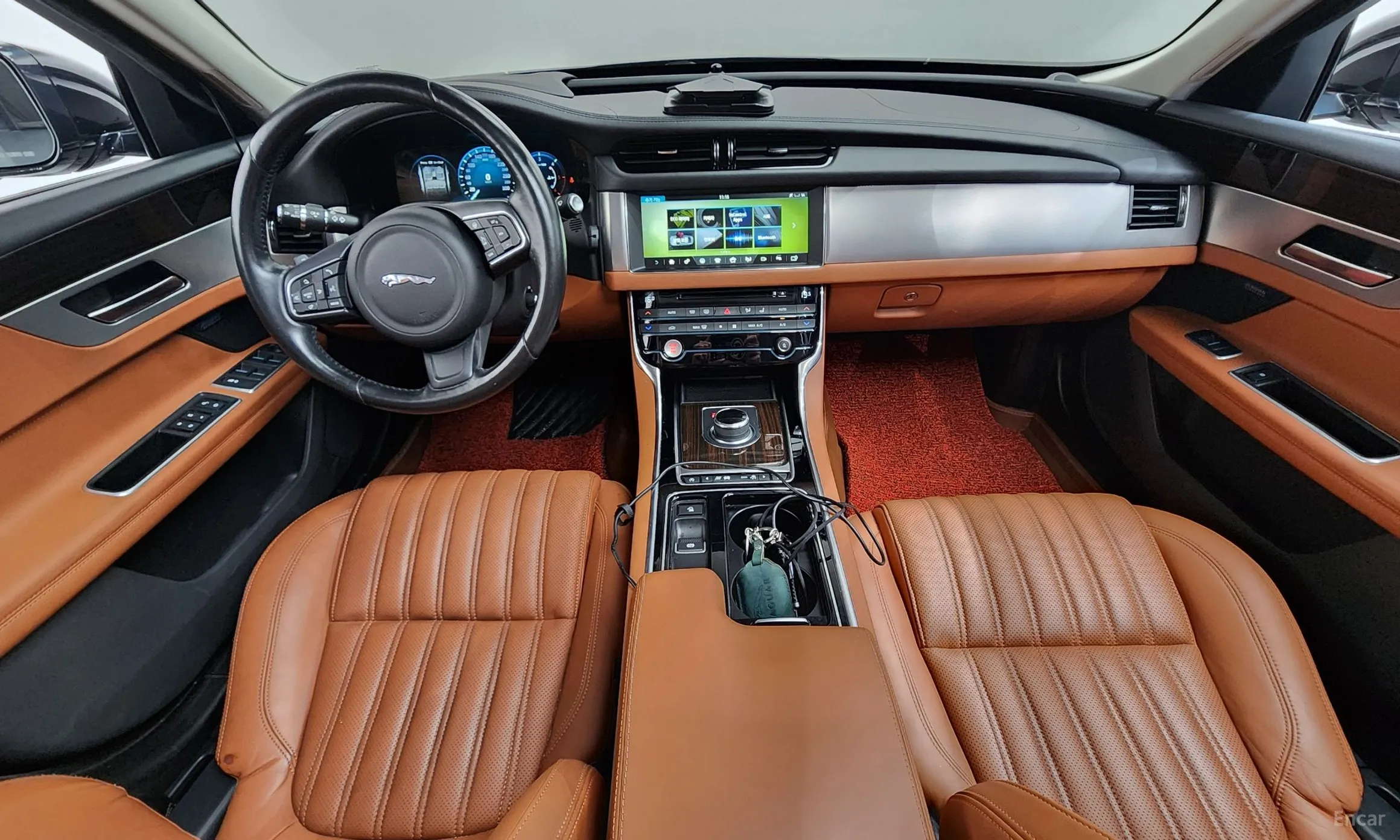 Jaguar XF (x260) превью 7