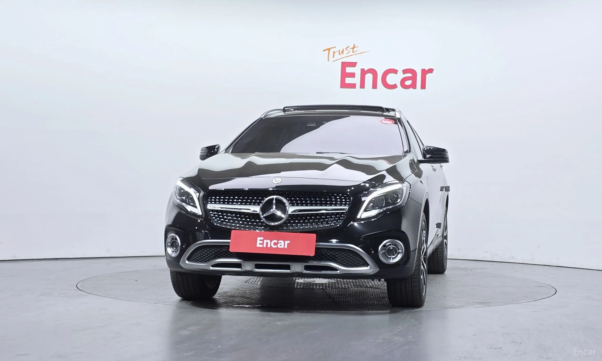 Mercedes Benz GLA-Class X156 превью 3