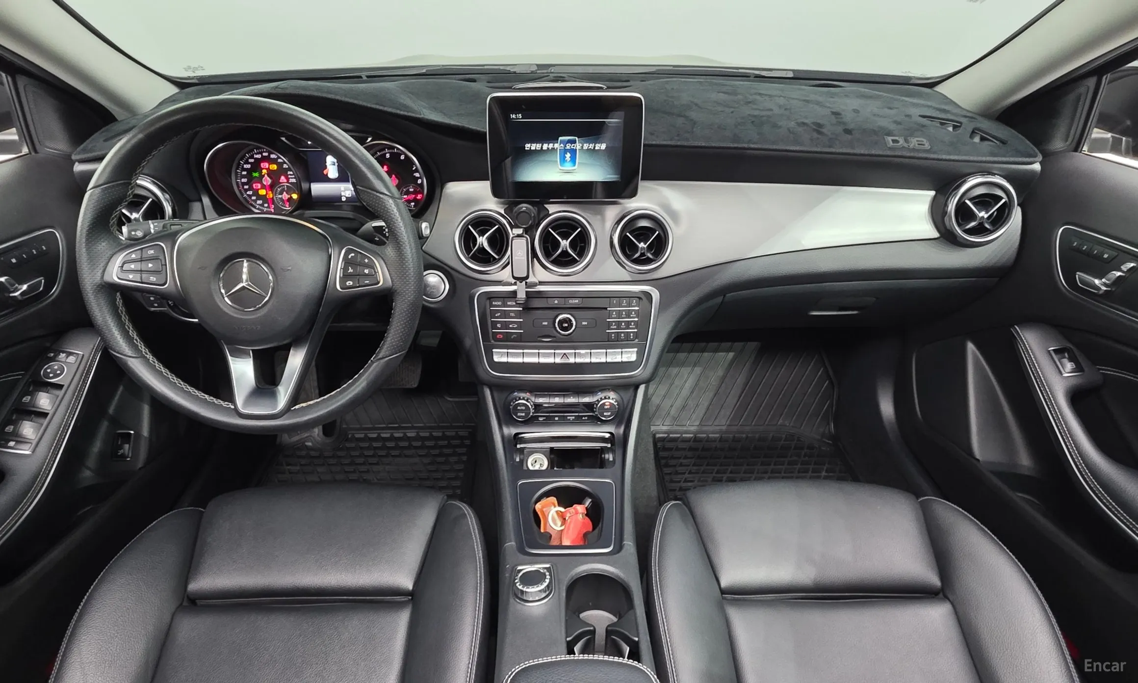 Mercedes Benz GLA-Class X156 превью 7