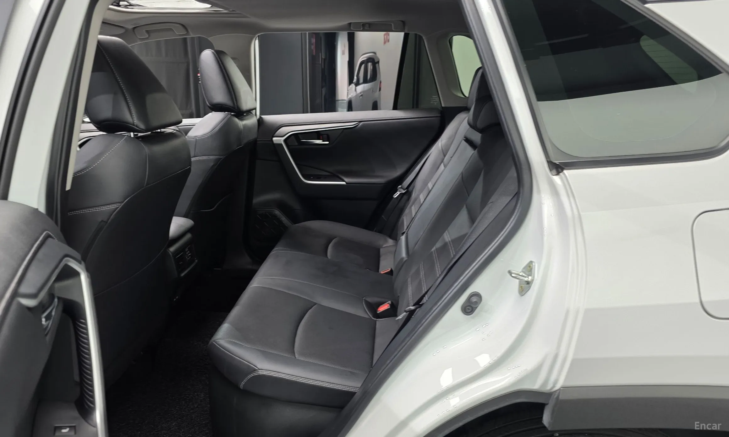 Toyota RAV4 5th Generation превью 12
