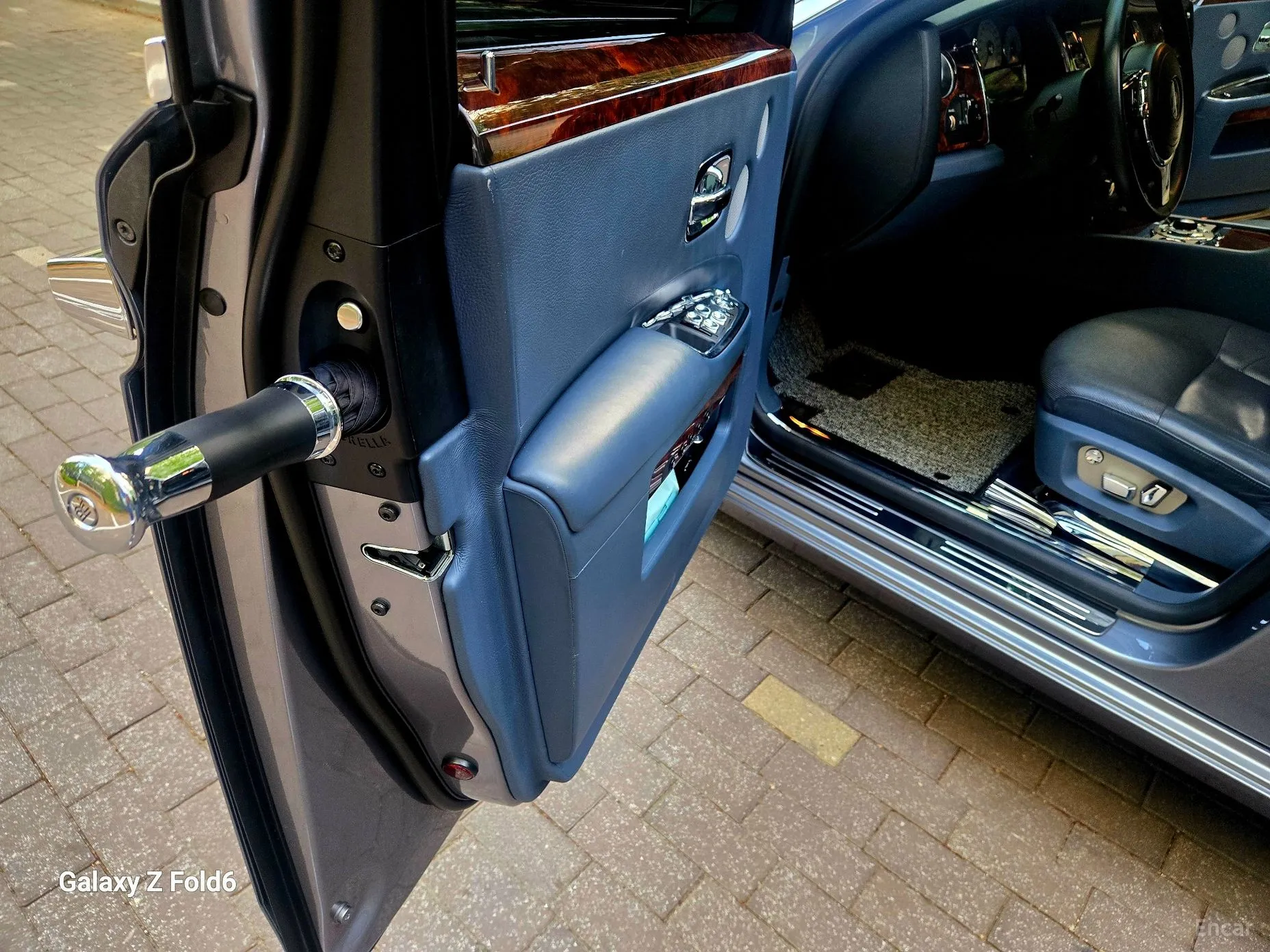 Rolls-Royce Ghost превью 15