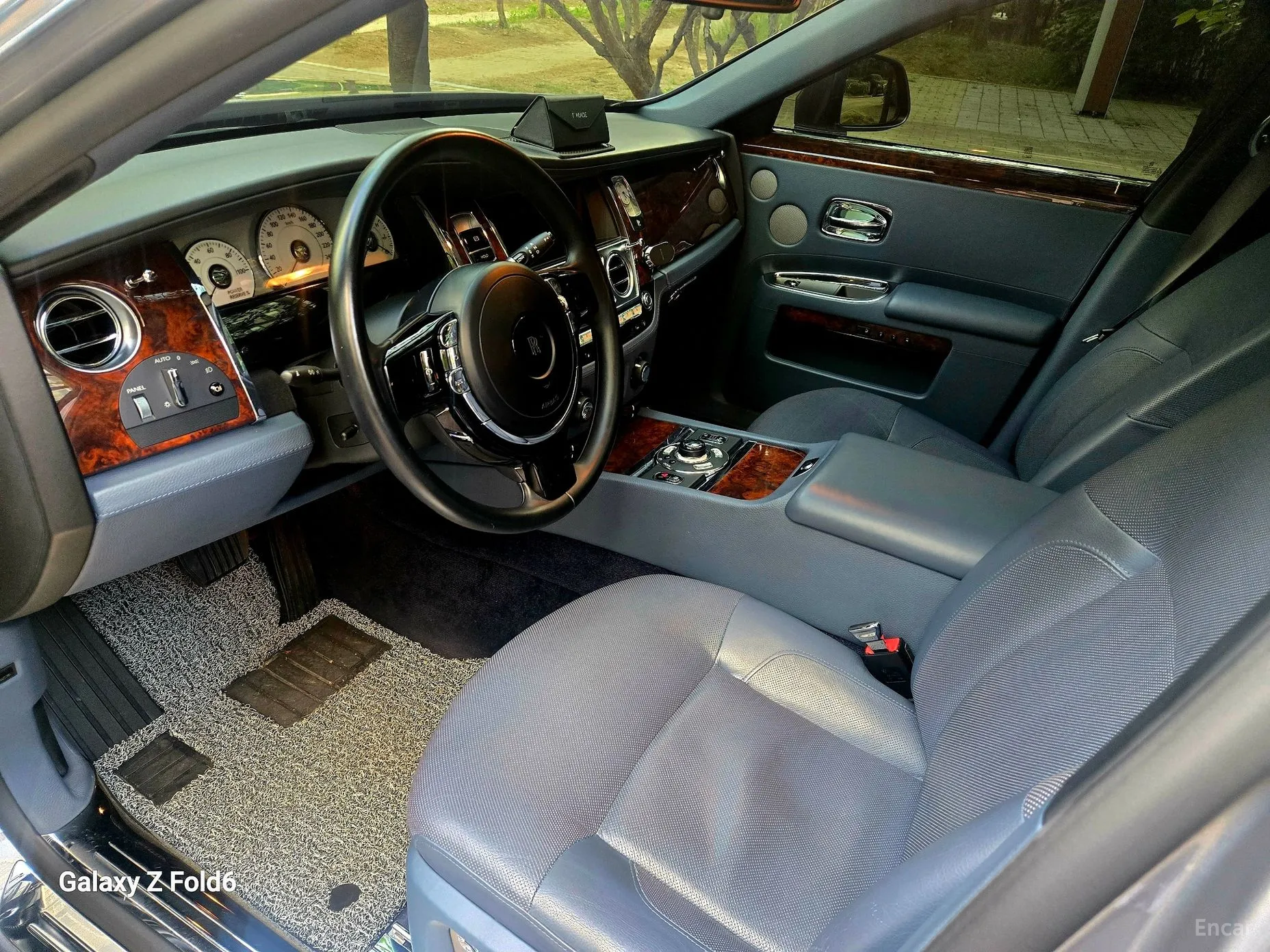 Rolls-Royce Ghost превью 8