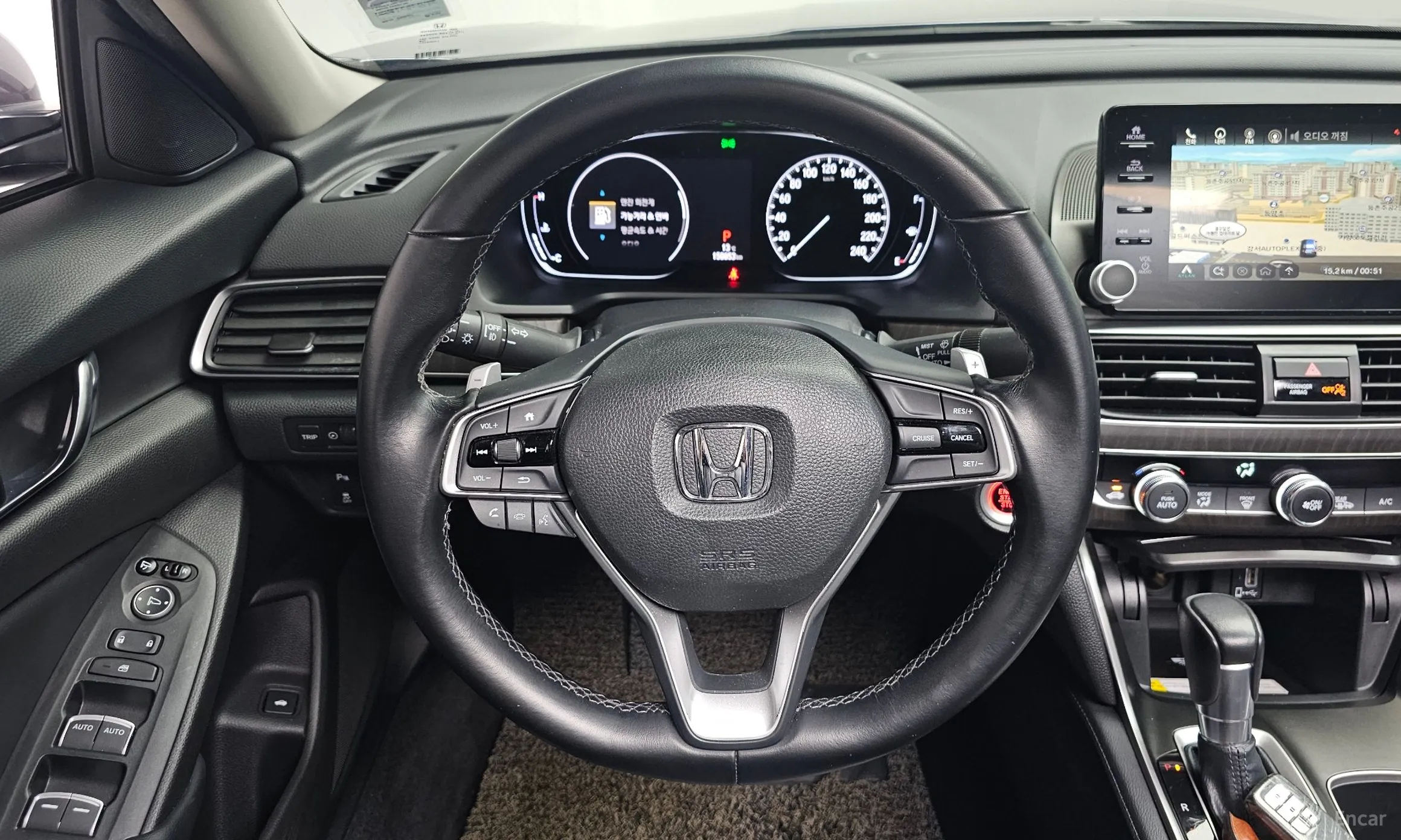 Honda Accord 10th Generation превью 14
