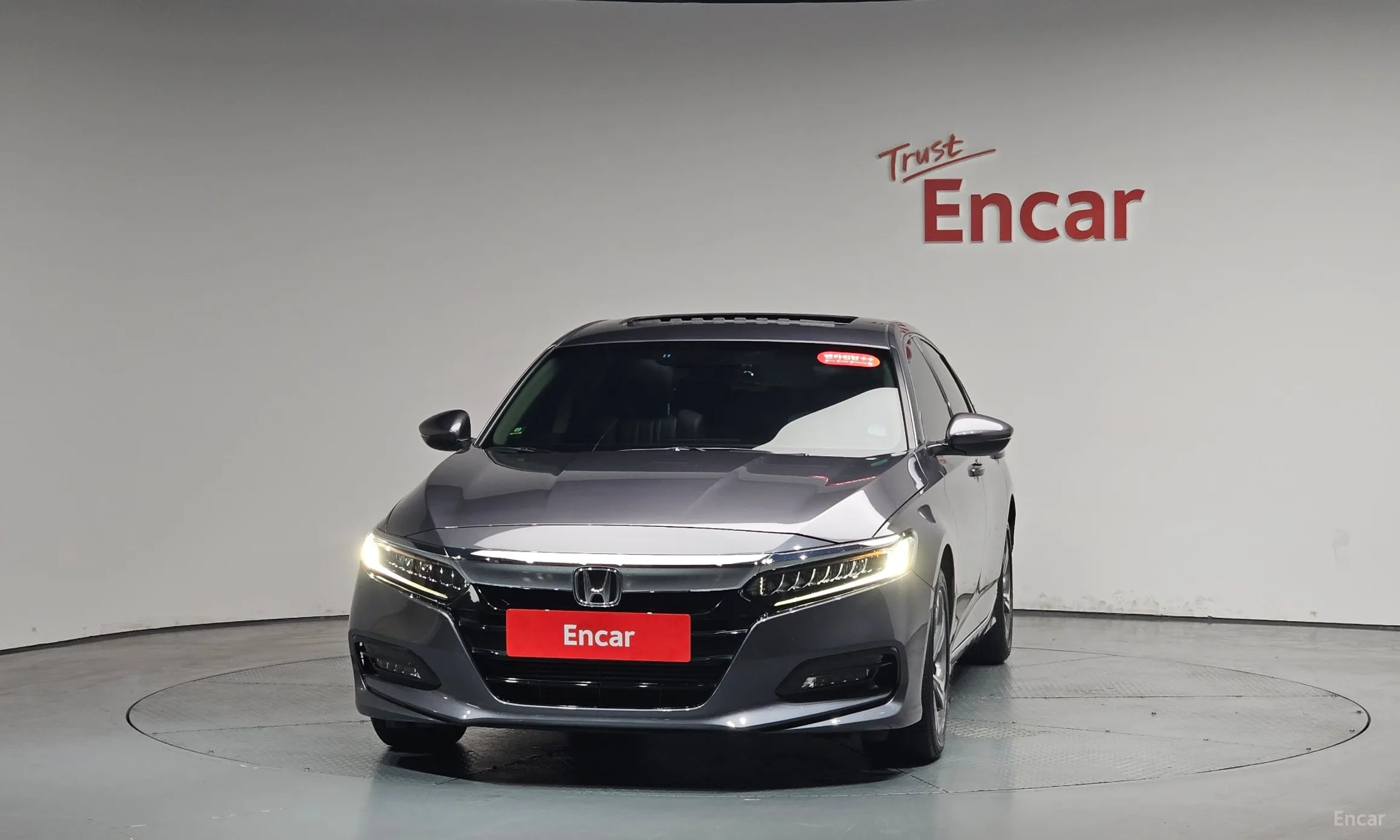 Honda Accord 10th Generation превью 3