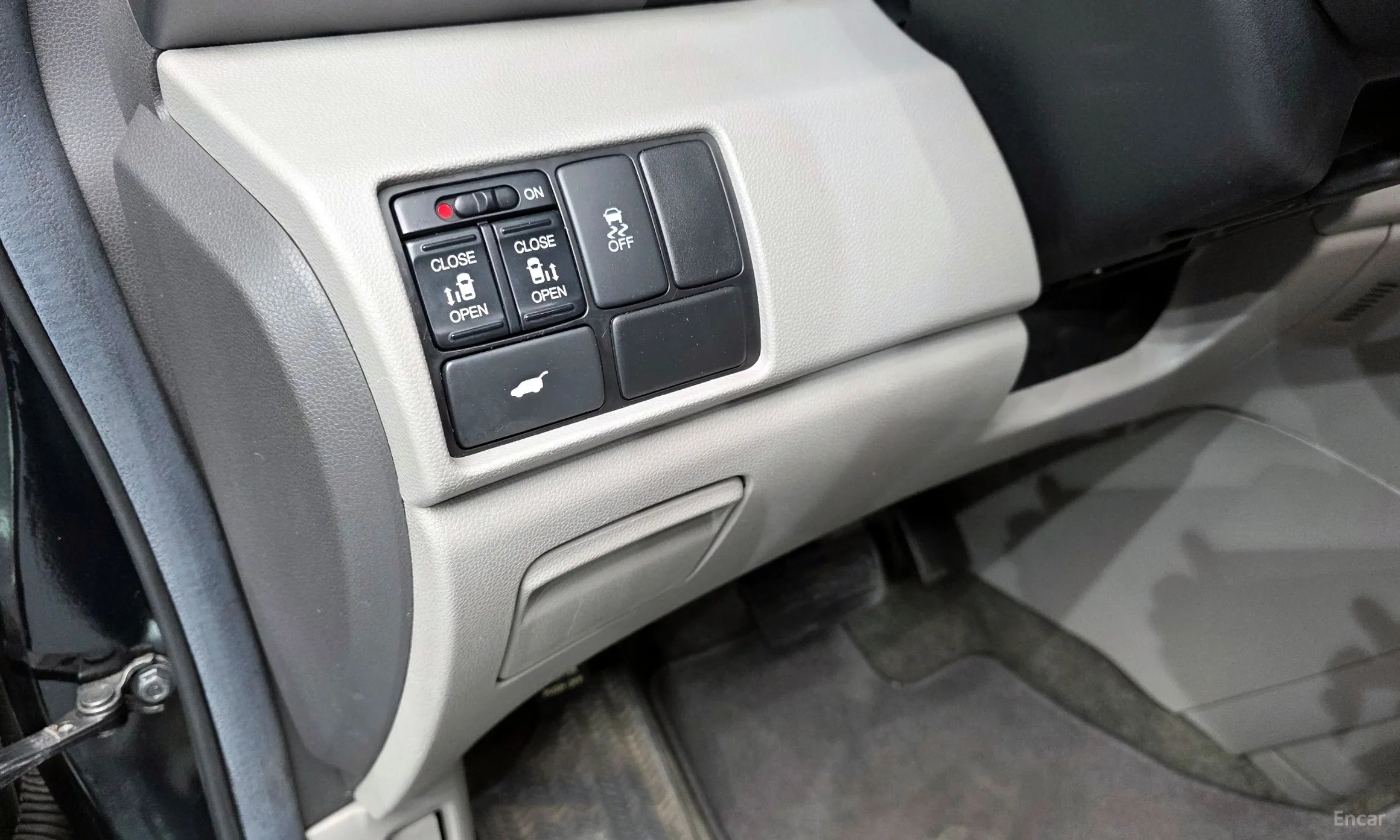 Honda Odyssey превью 17