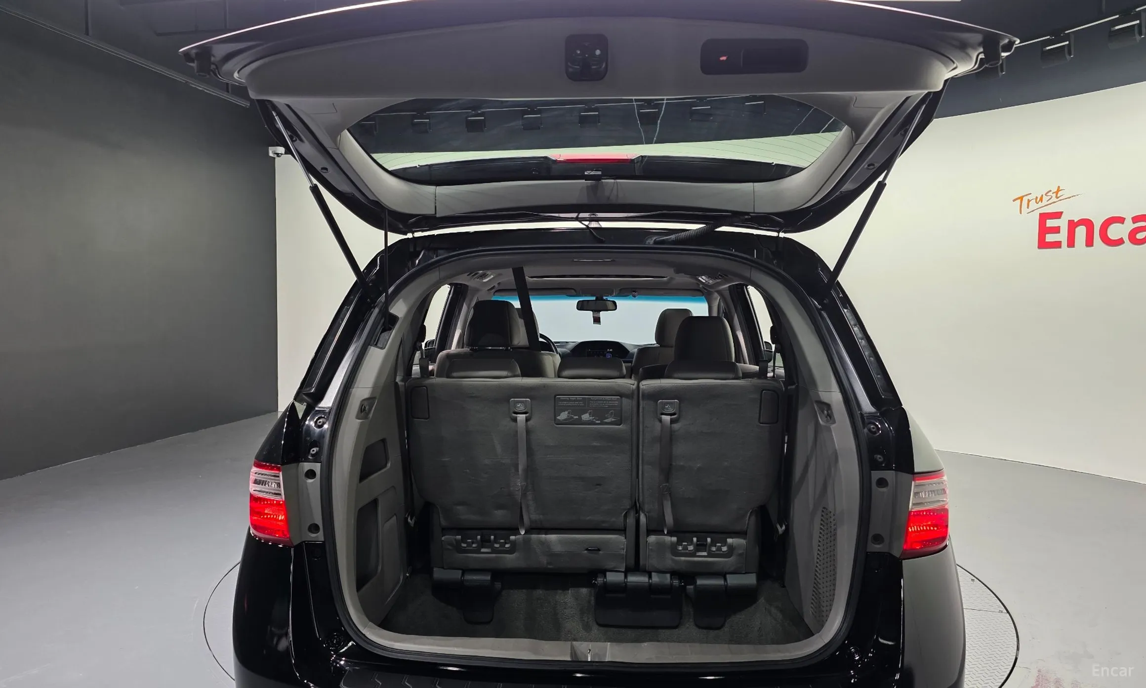 Honda Odyssey превью 20