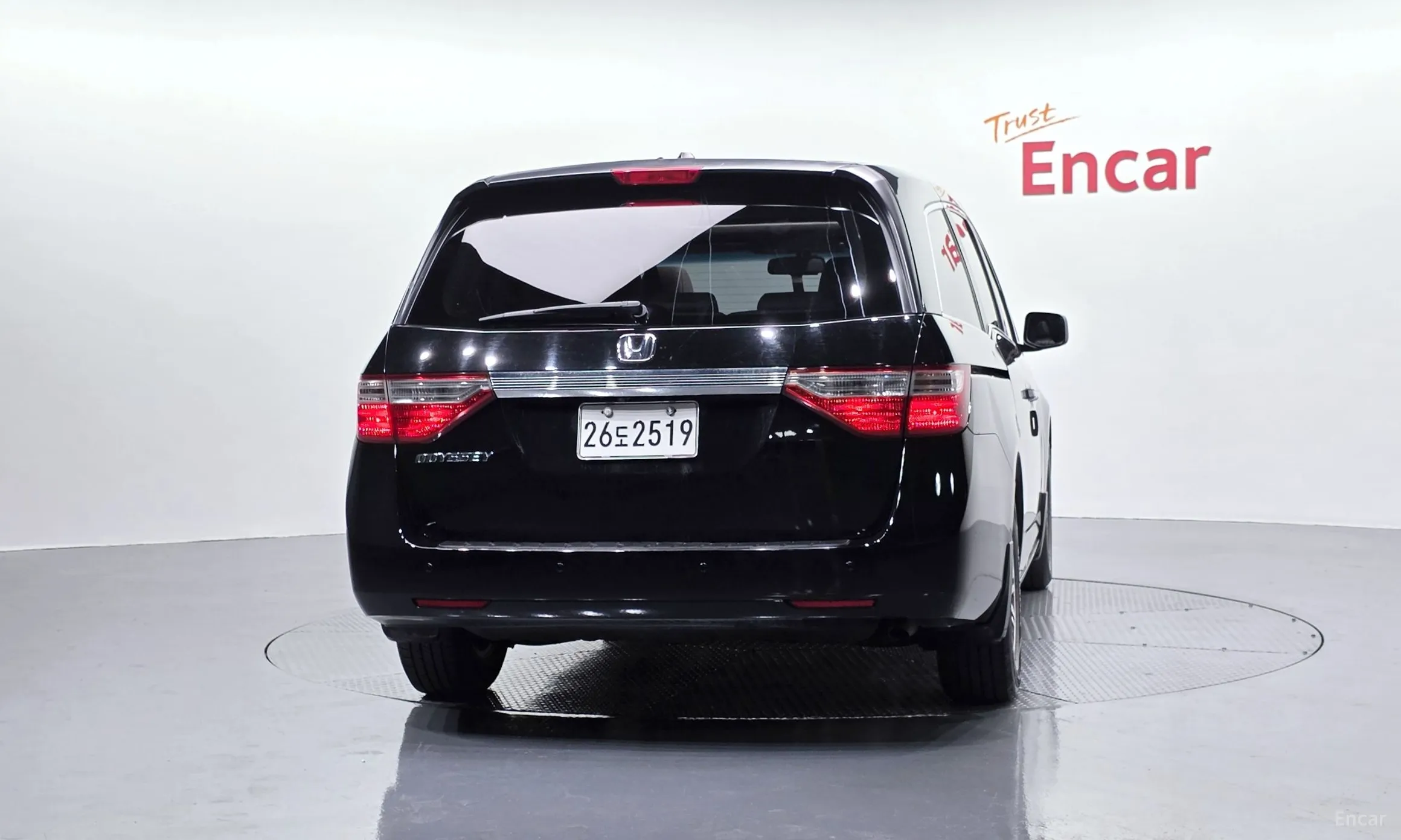Honda Odyssey превью 4