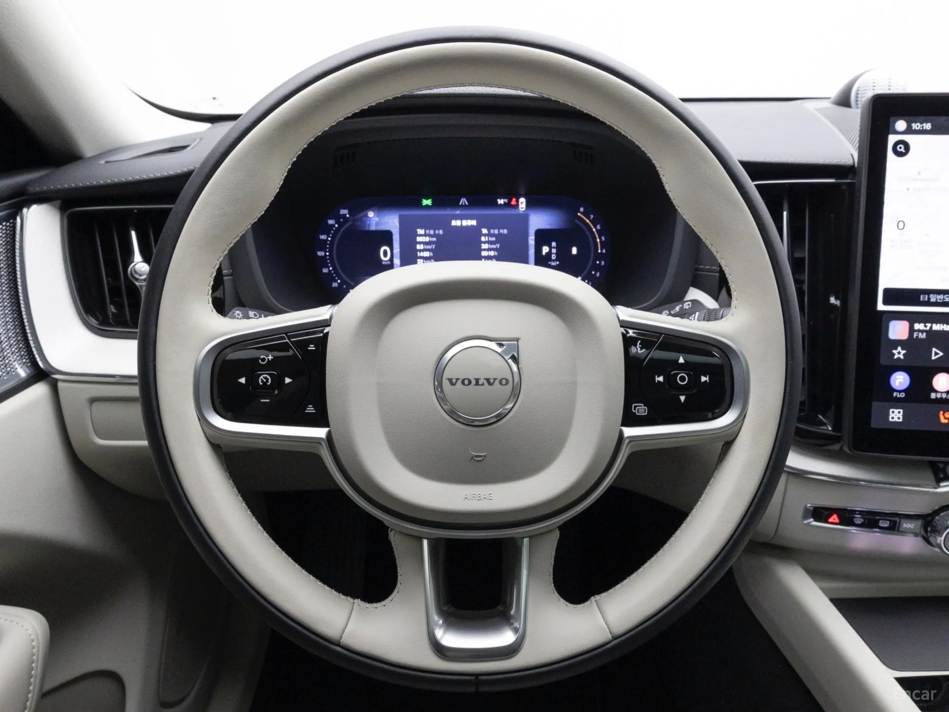 Volvo XC60 Gen 2 превью 11