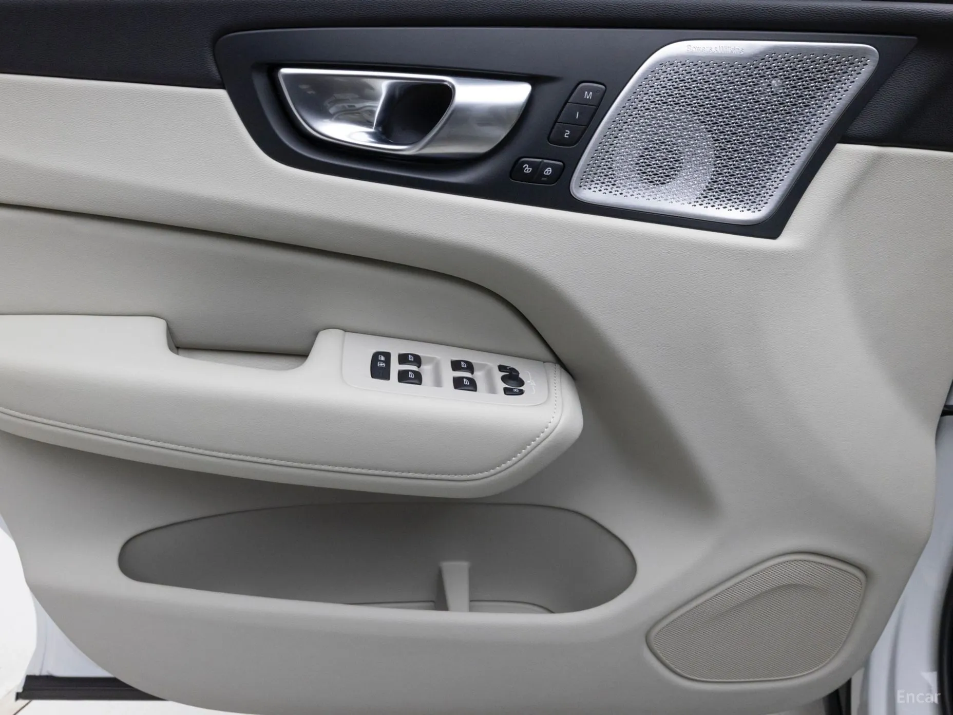 Volvo XC60 Gen 2 превью 15