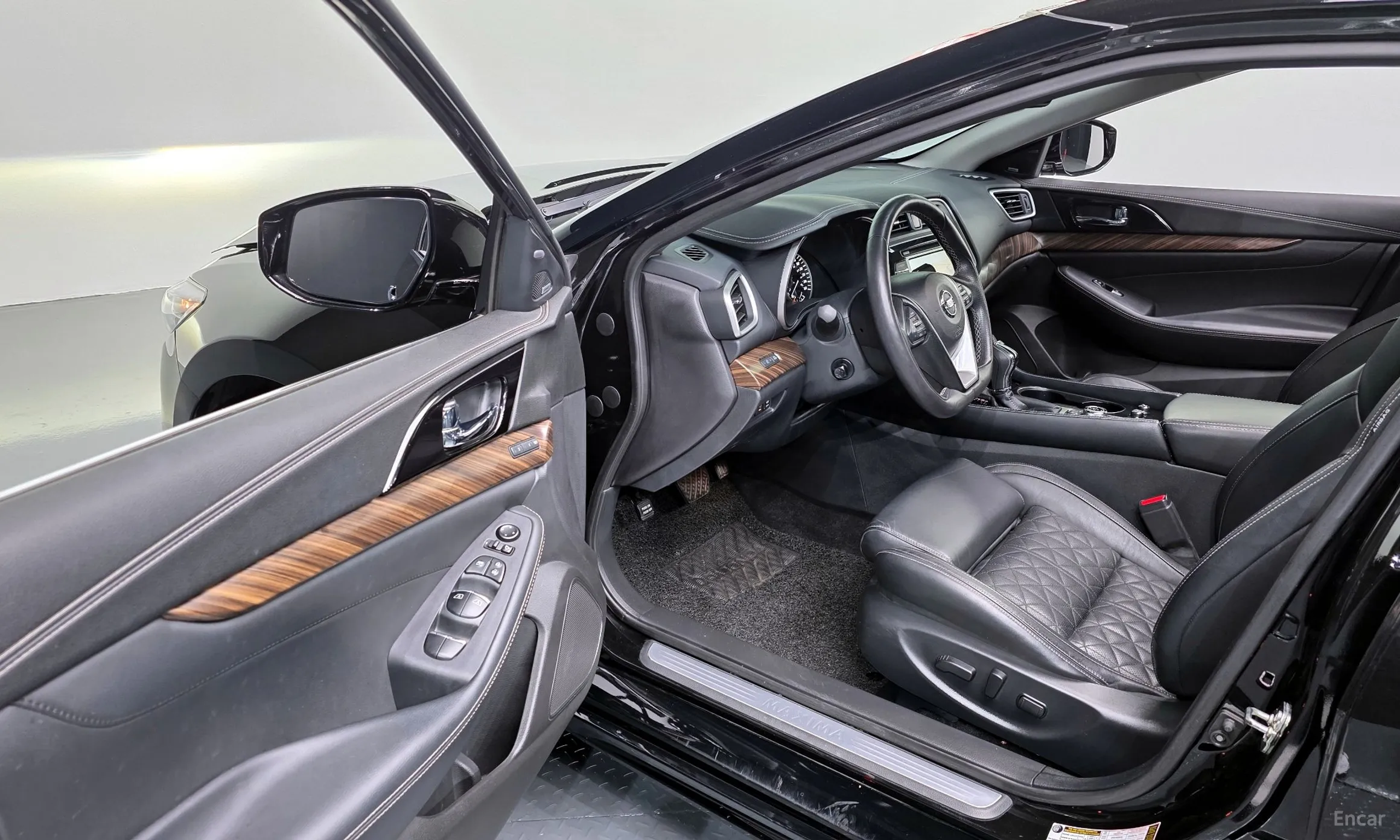 Nissan Maxima (A36) превью 10