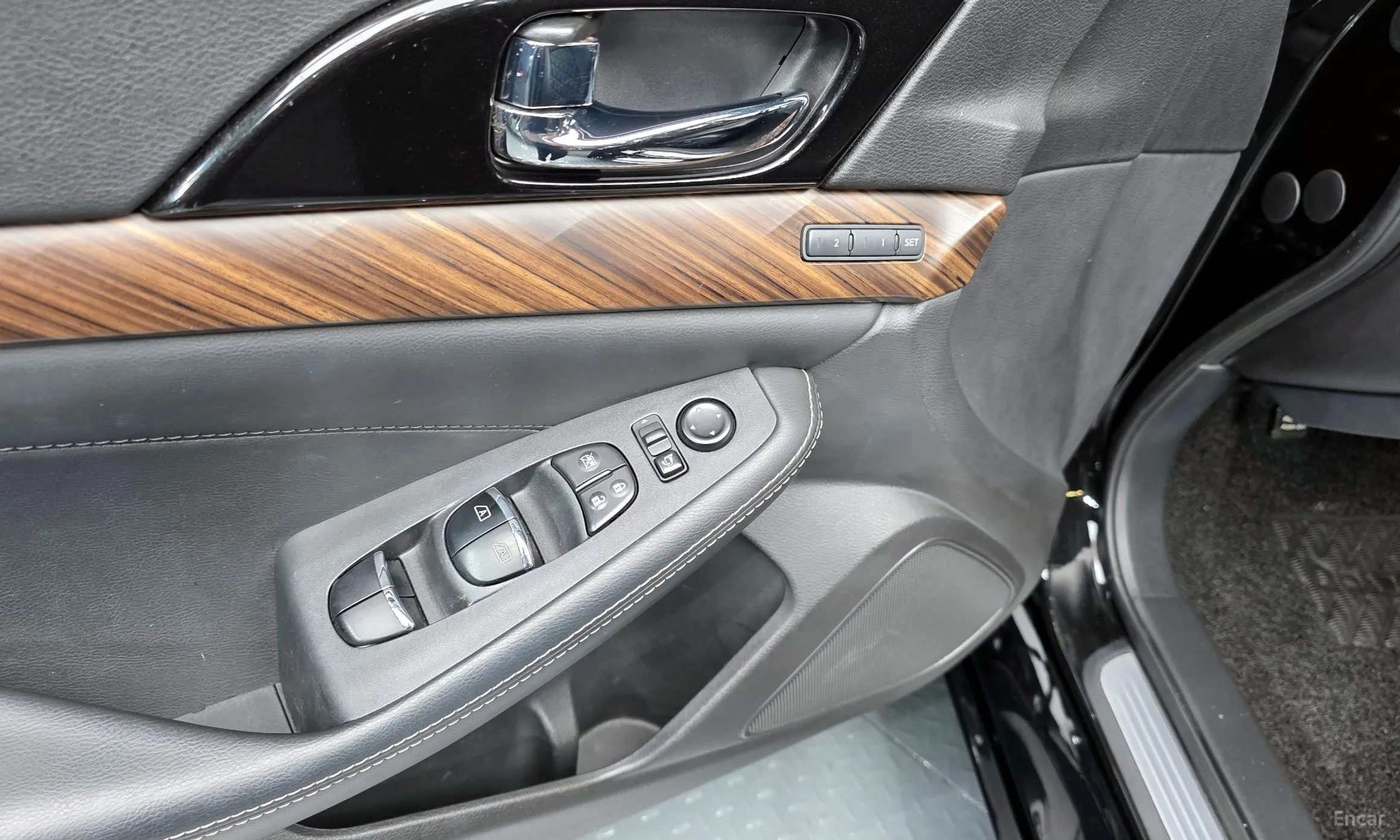 Nissan Maxima (A36) превью 17