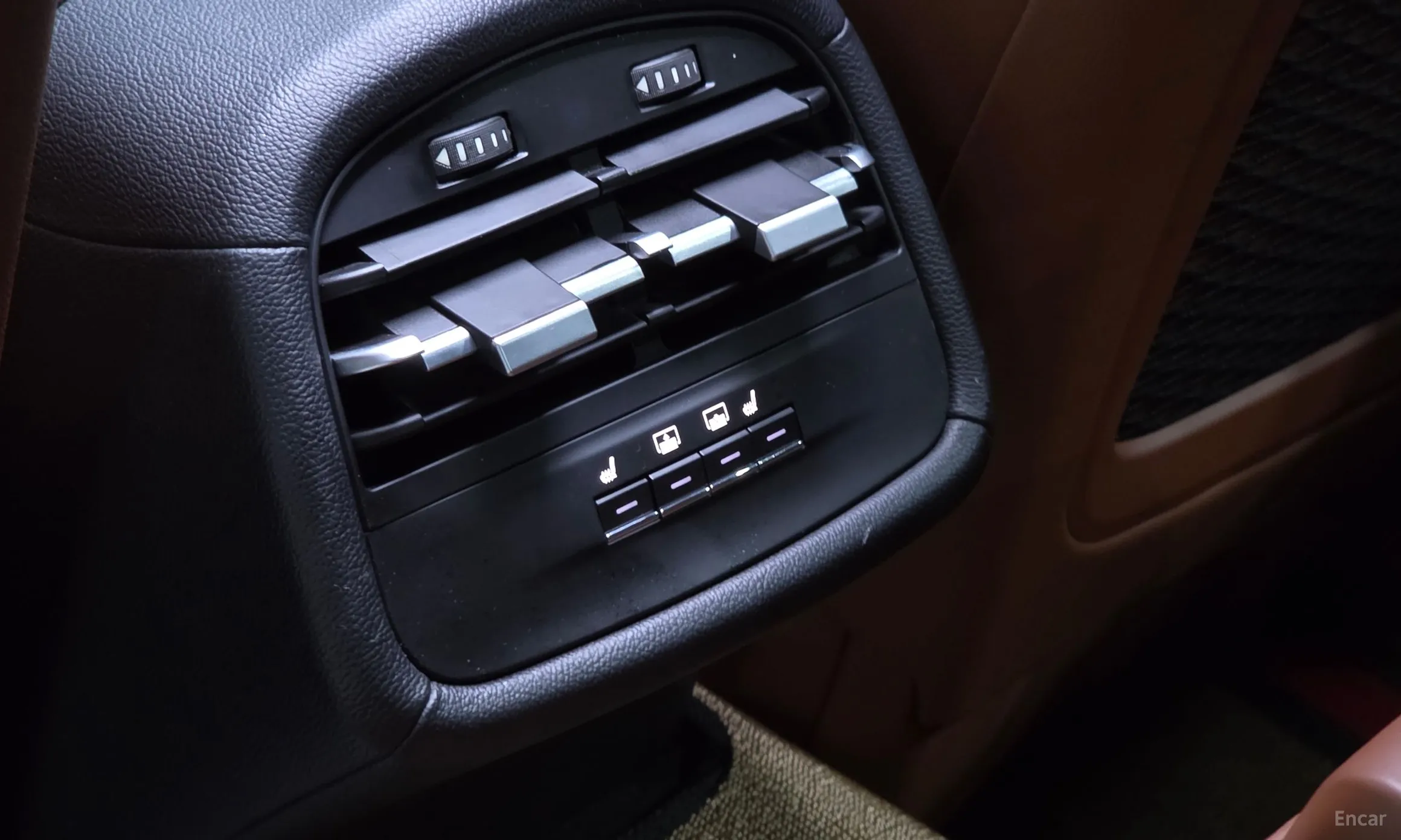 Maserati Ghibli превью 18