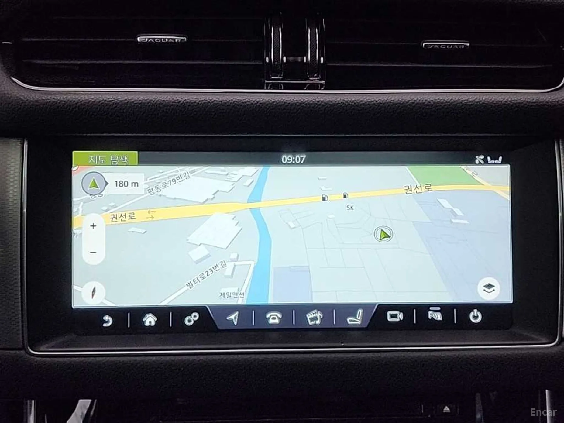 Jaguar XF (x260) превью 15