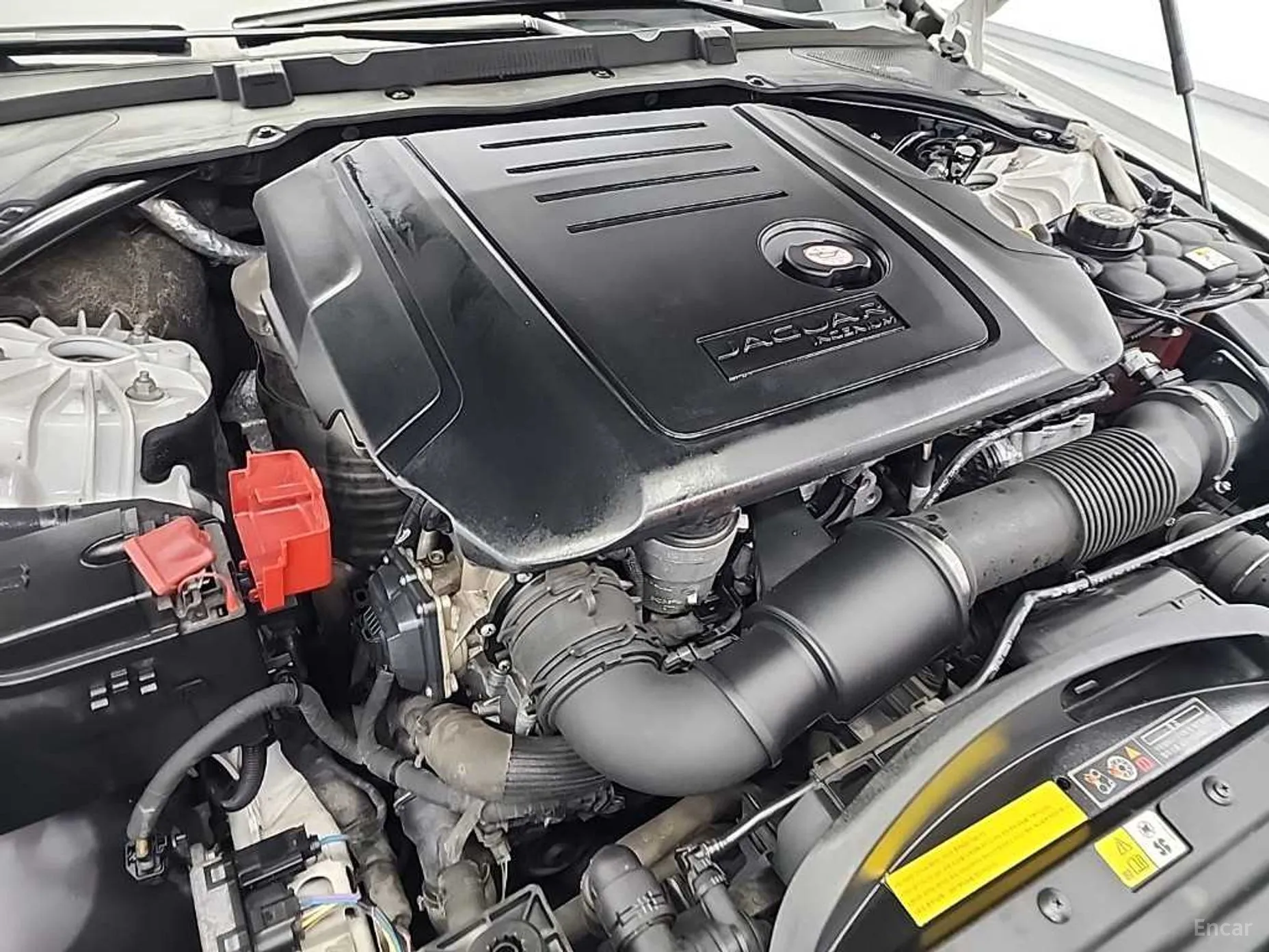 Jaguar XF (x260) превью 5