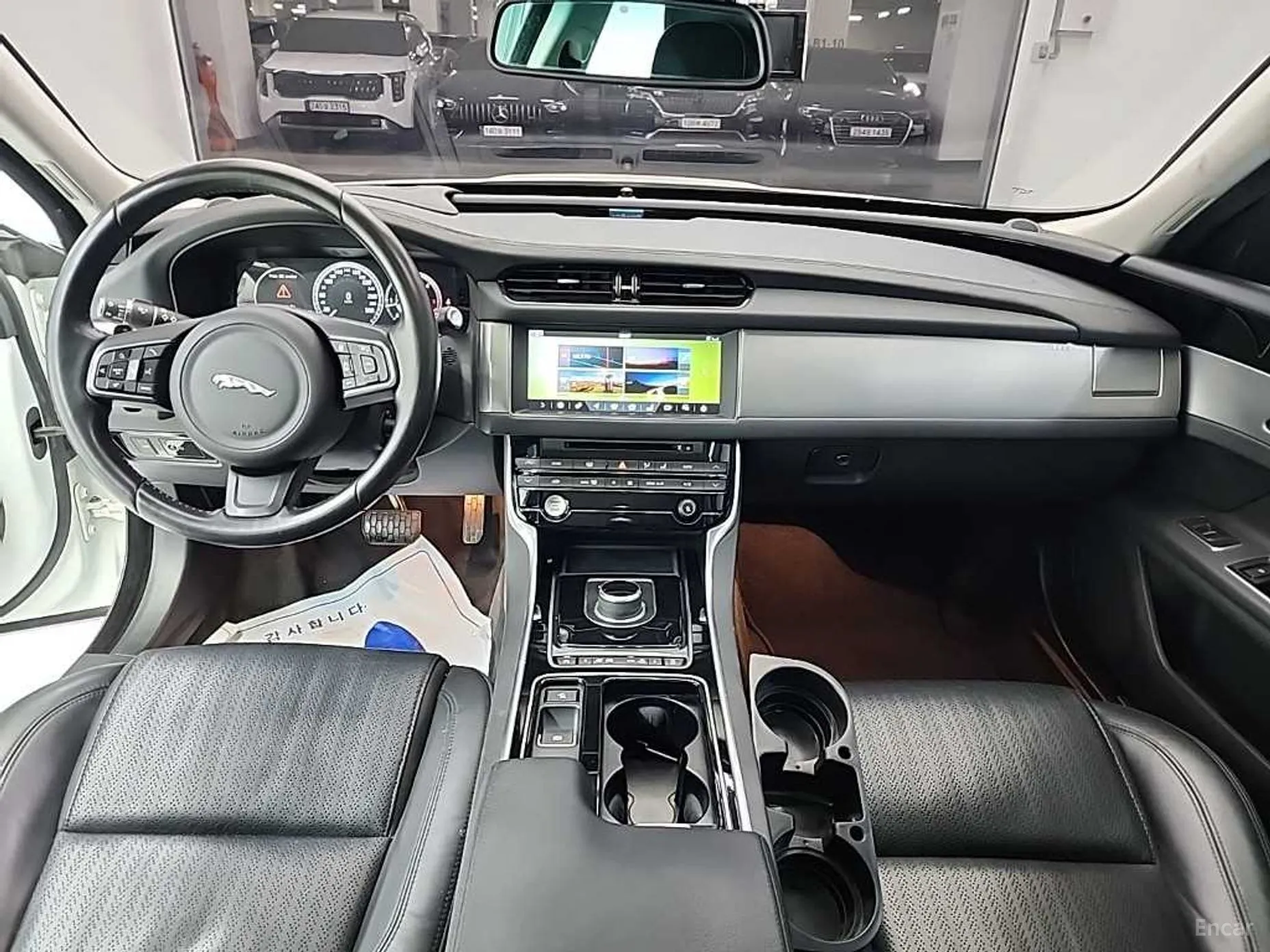 Jaguar XF (x260) превью 7