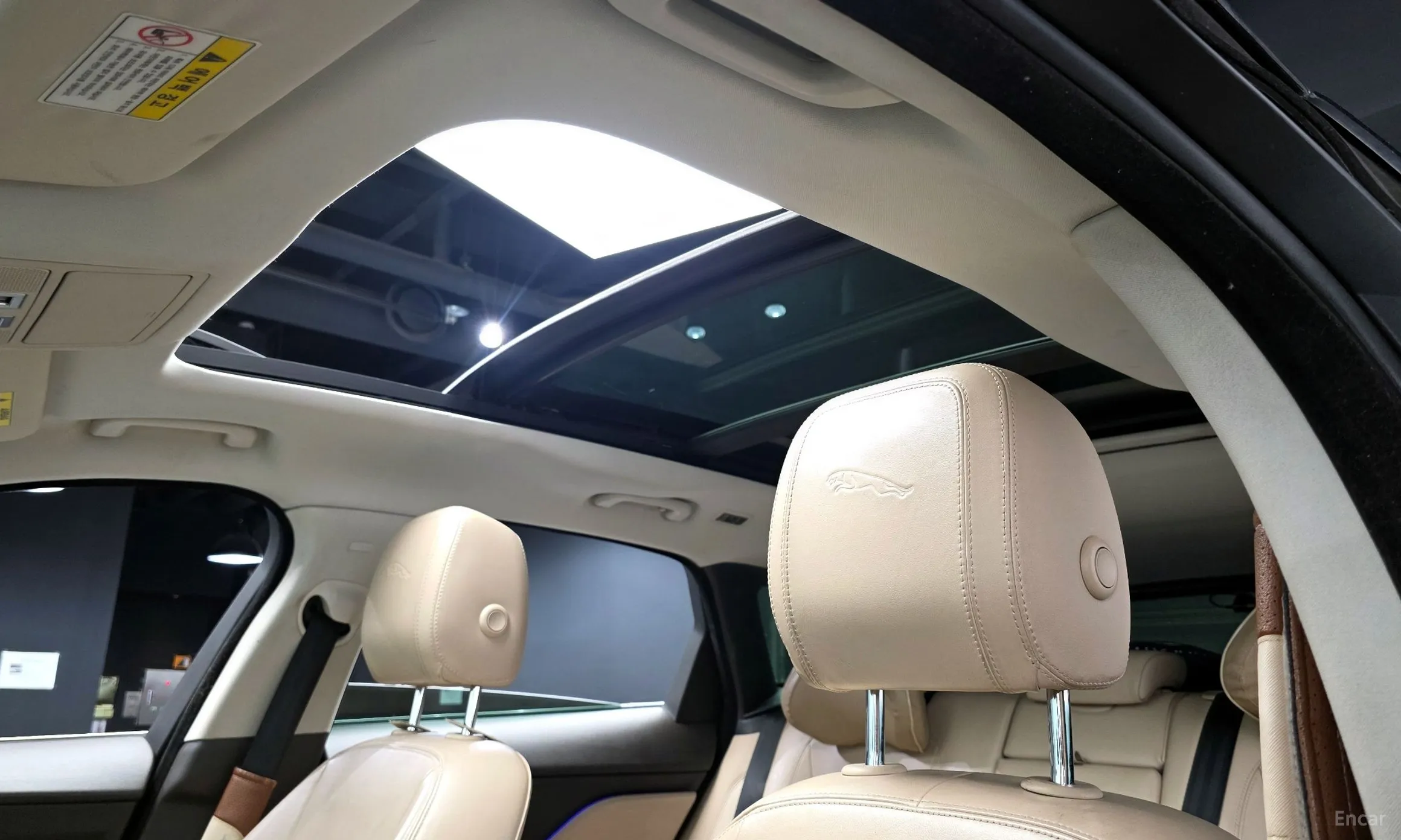 Jaguar F-PACE превью 17