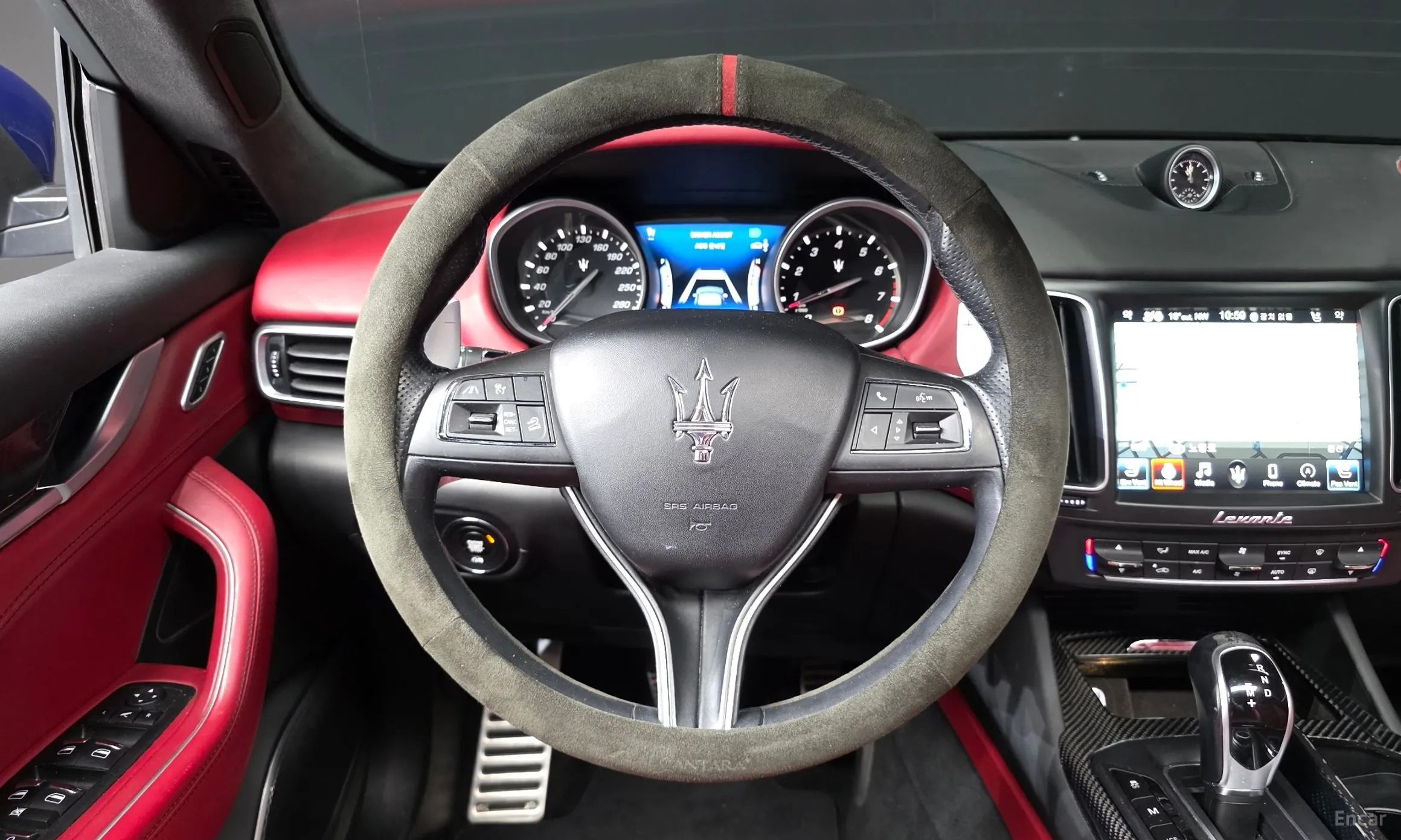 Maserati Levante превью 12