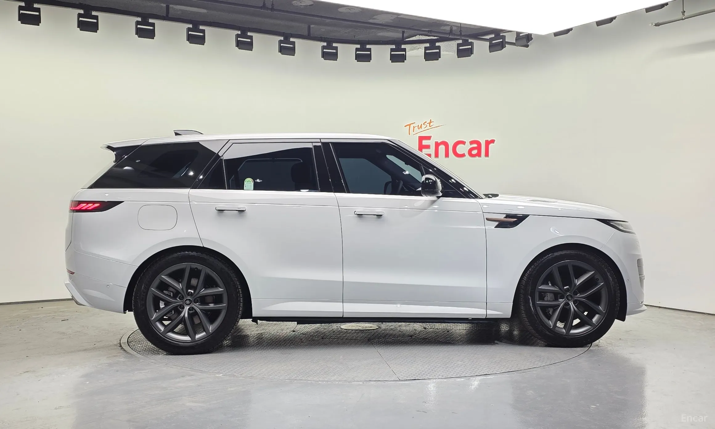 Land Rover Range Rover Sport 3rd Generation превью 6