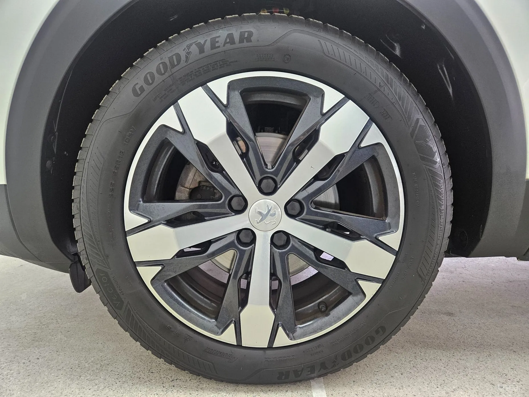 Peugeot 5008 2nd generation превью 5
