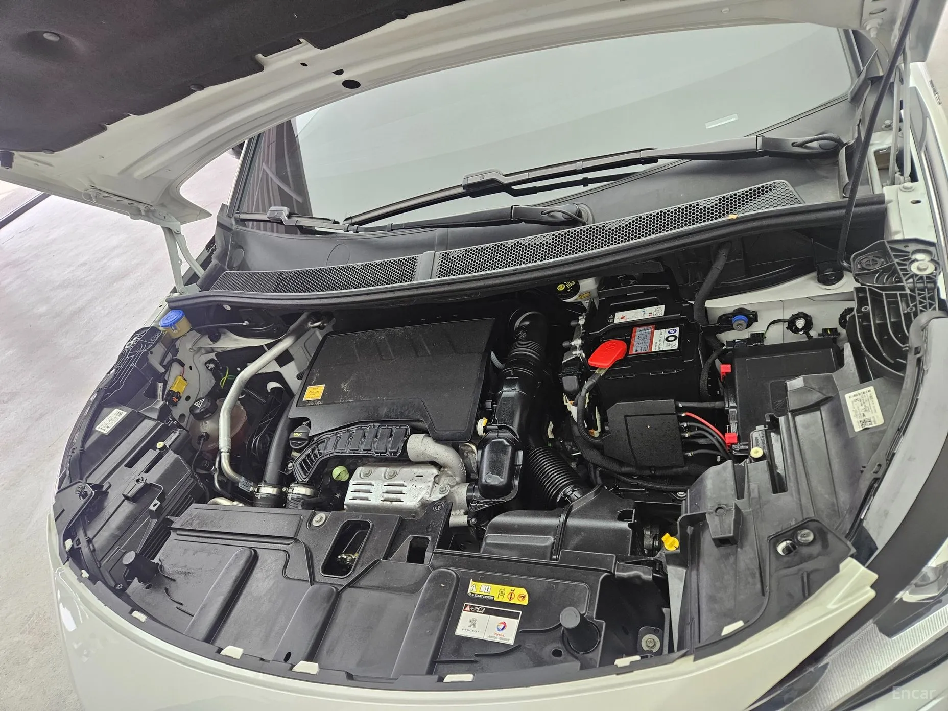 Peugeot 5008 2nd generation превью 6