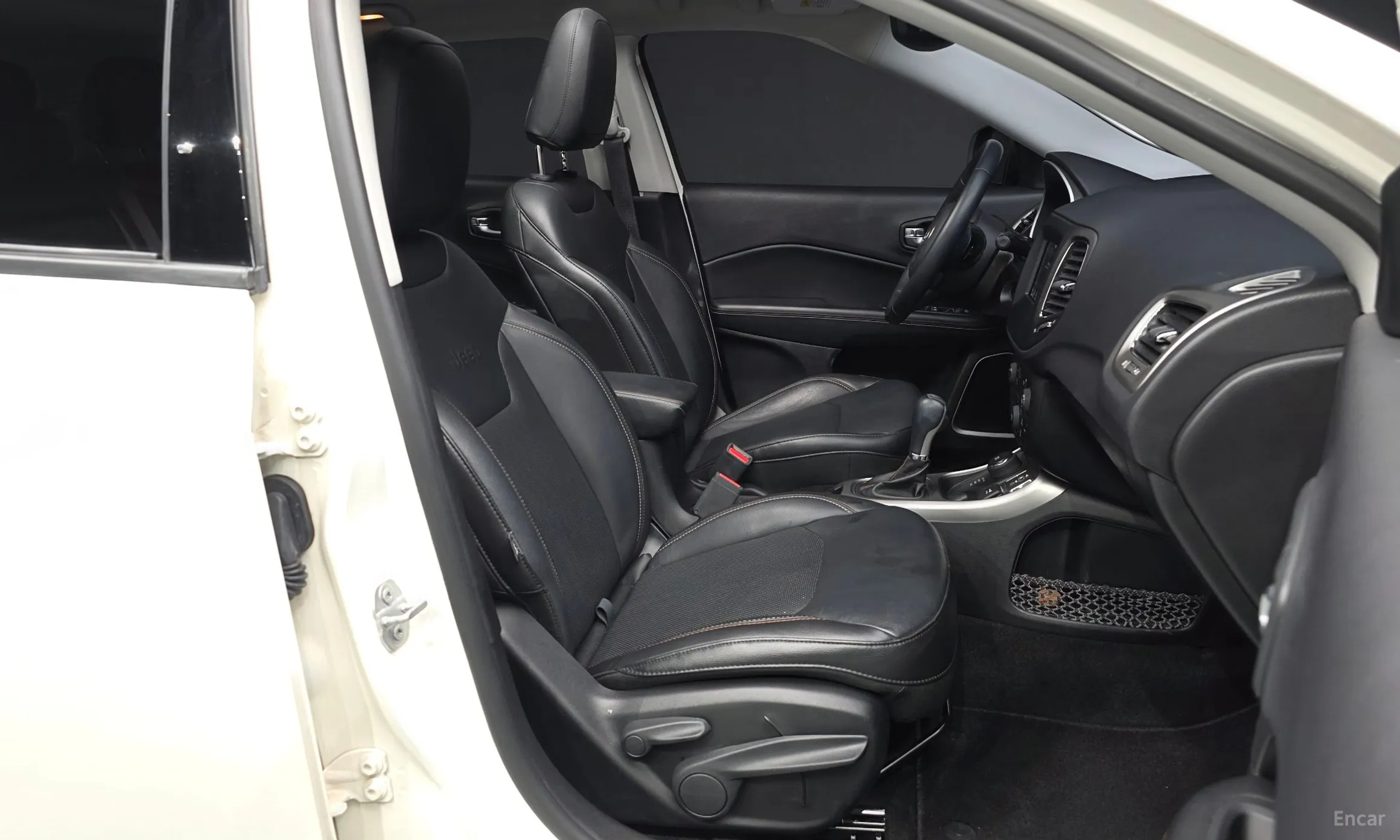 Jeep Compass 2nd Generation превью 11