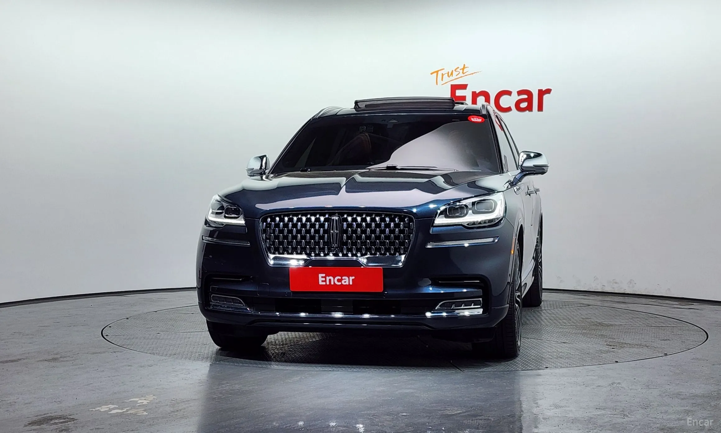 Lincoln Aviator 2nd Generation превью 3