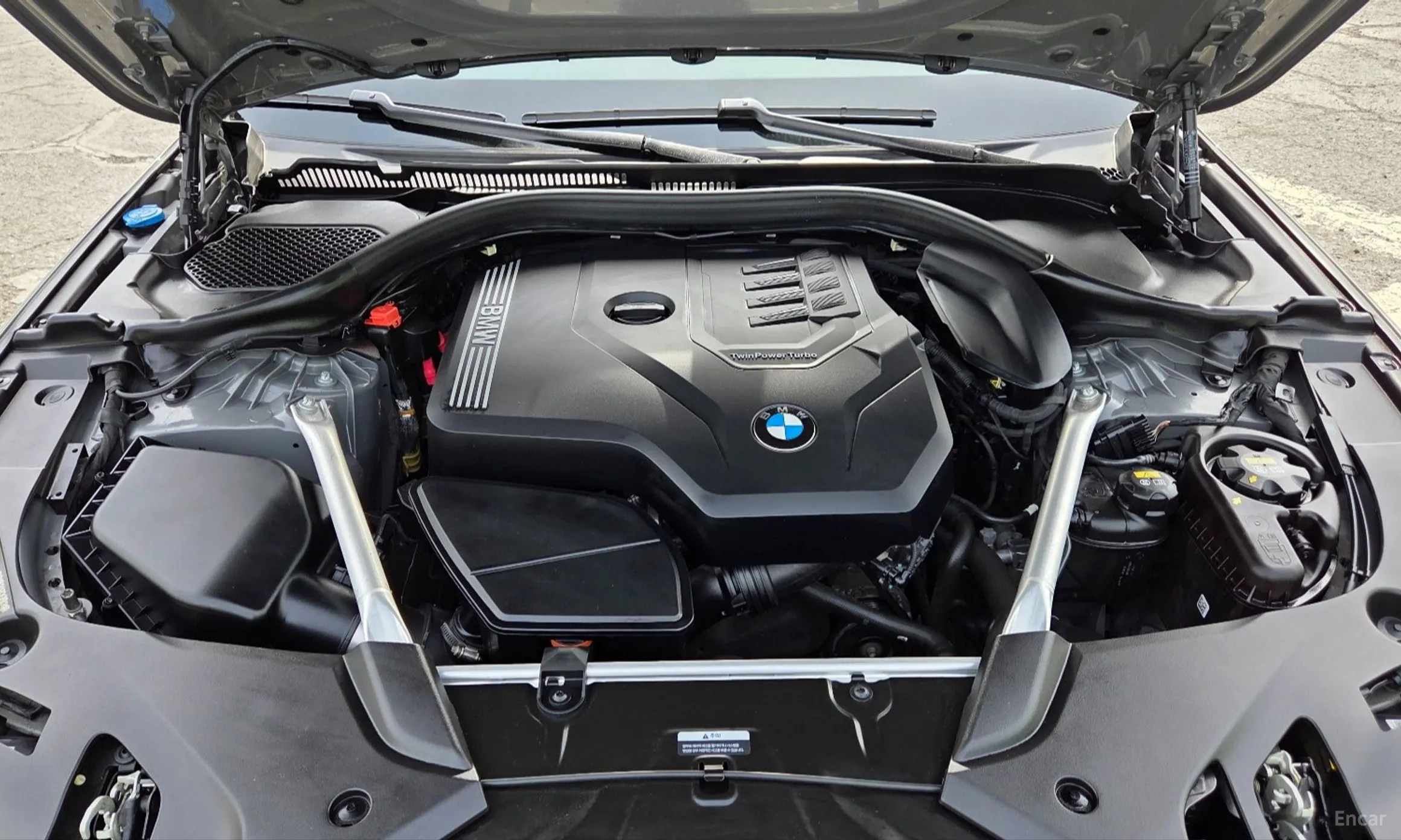 BMW 5 Series (G30) превью 6