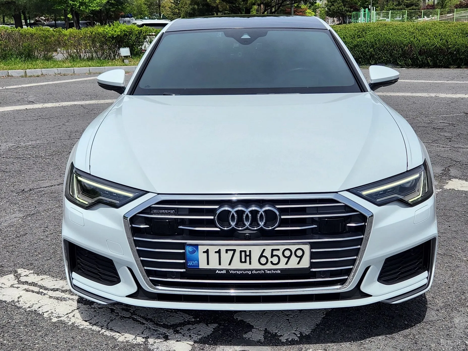 Audi A6 (C8)