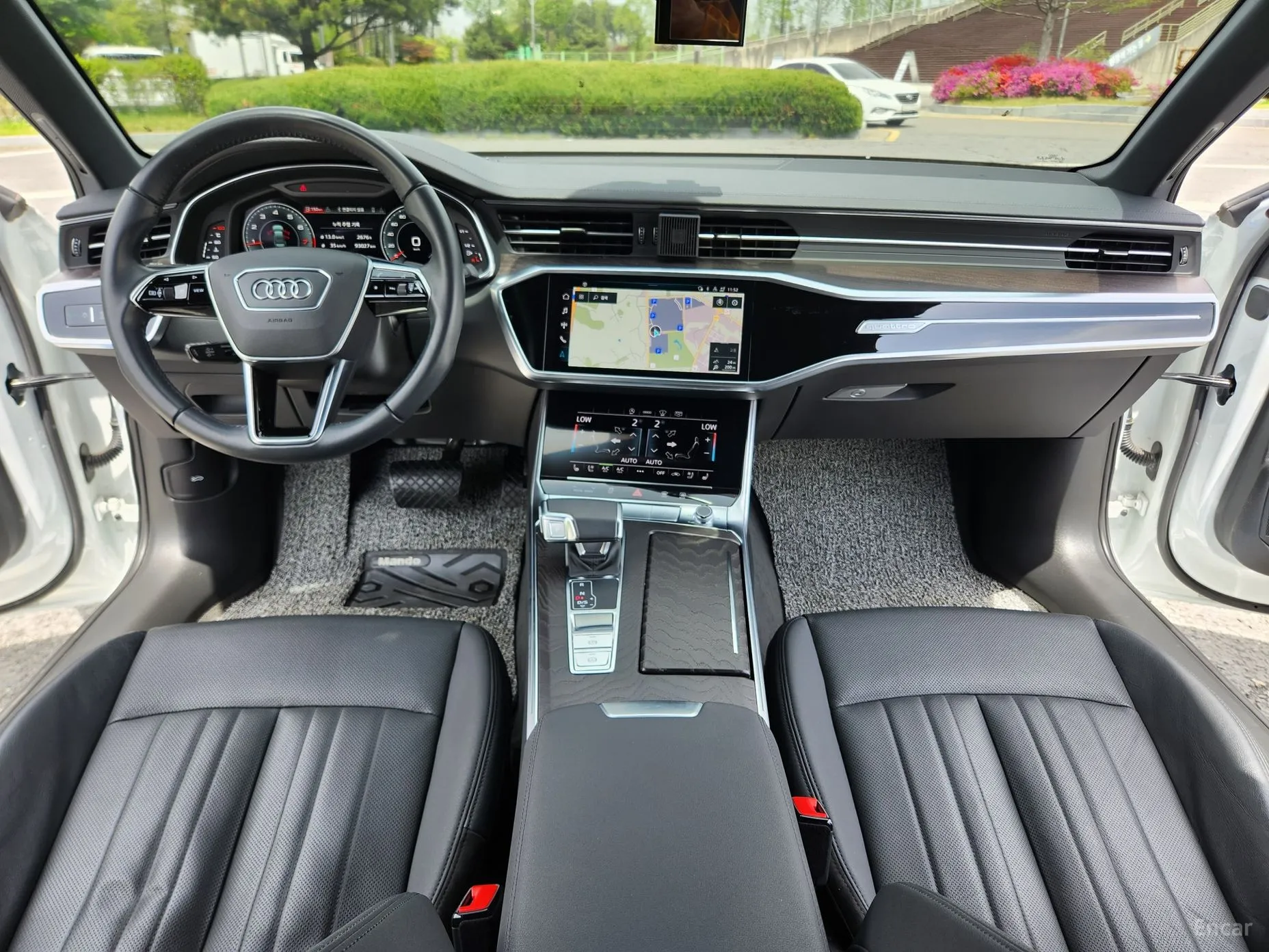 Audi A6 (C8) превью 7